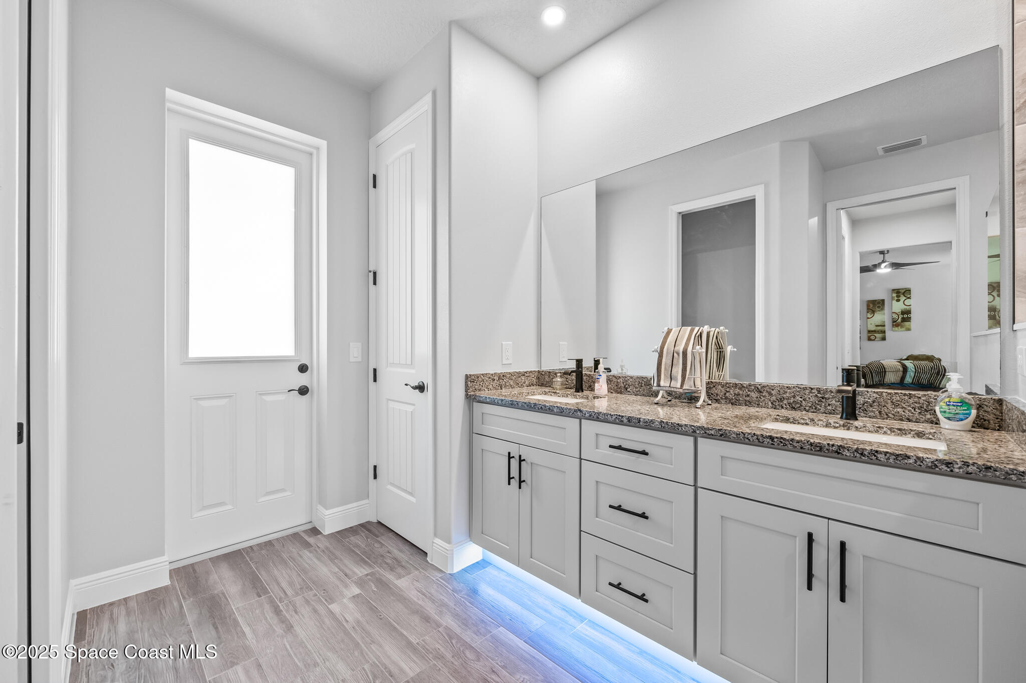 410 Flagler Road SE
