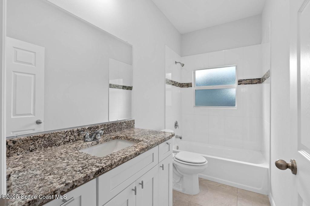 1880 Holbrook Road NW