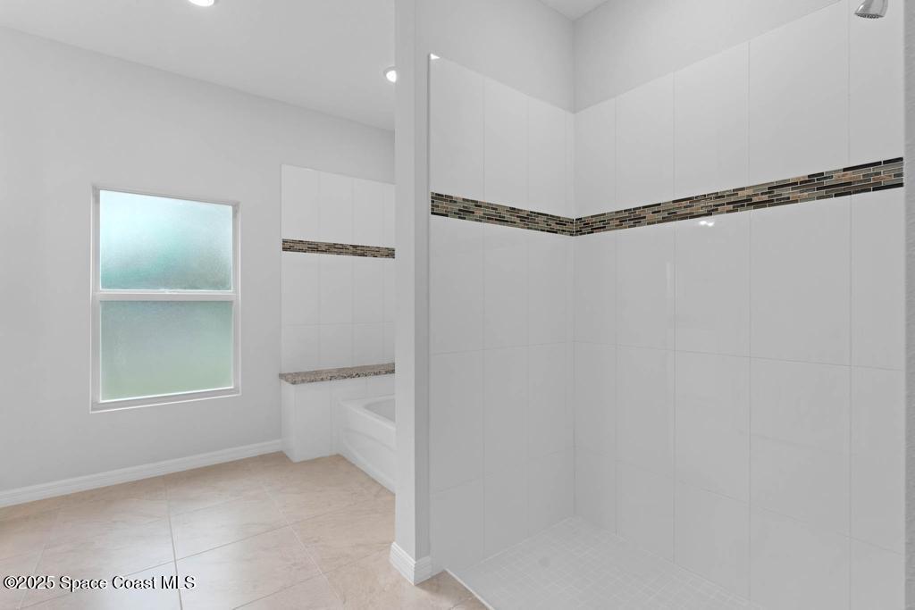 1880 Holbrook Road NW