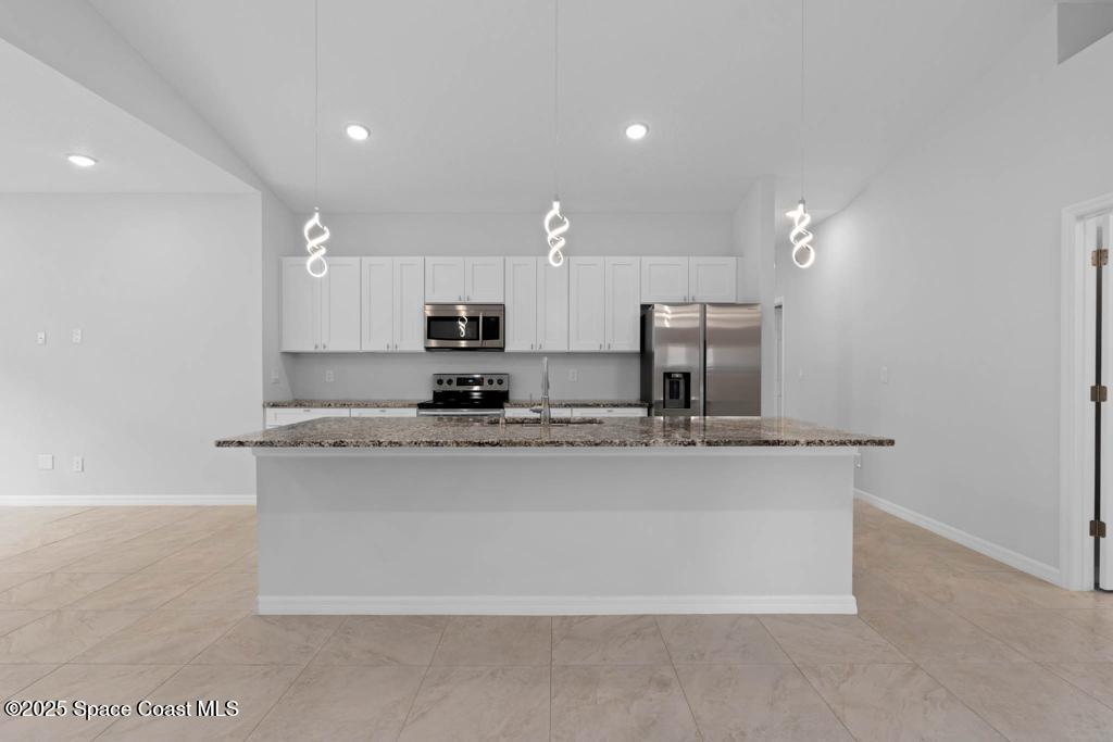 1880 Holbrook Road NW