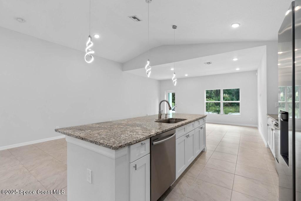 1880 Holbrook Road NW