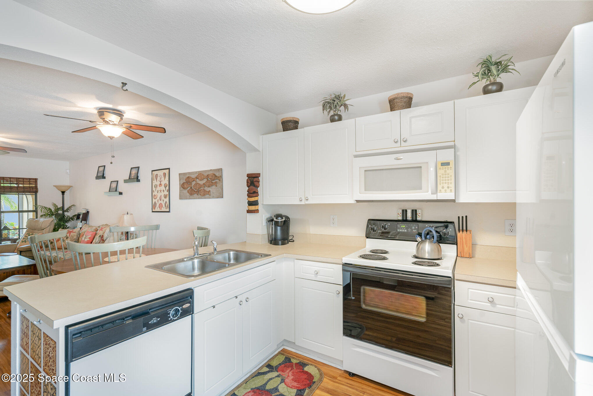 785 Luminary Circle, 103