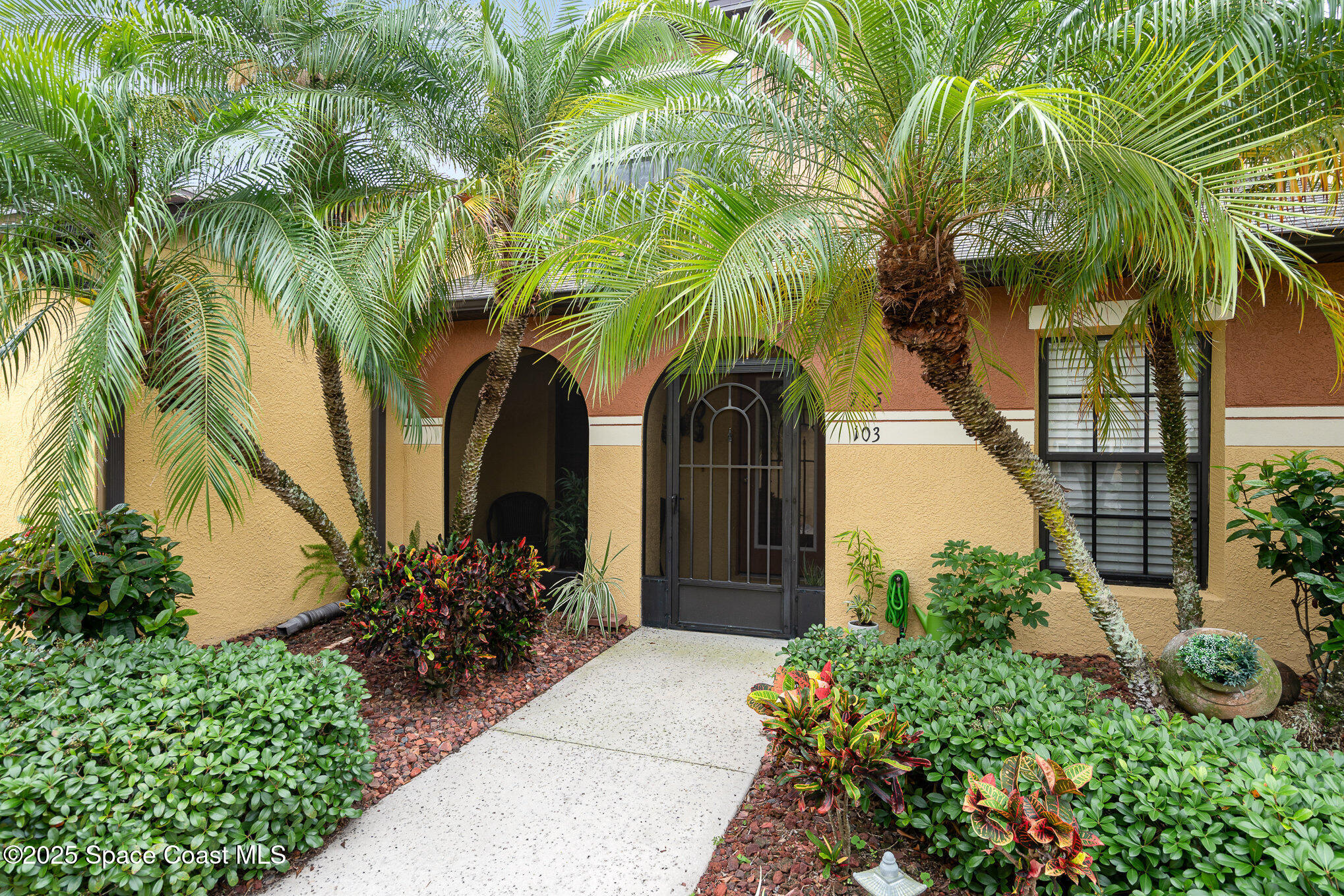 785 Luminary Circle, 103
