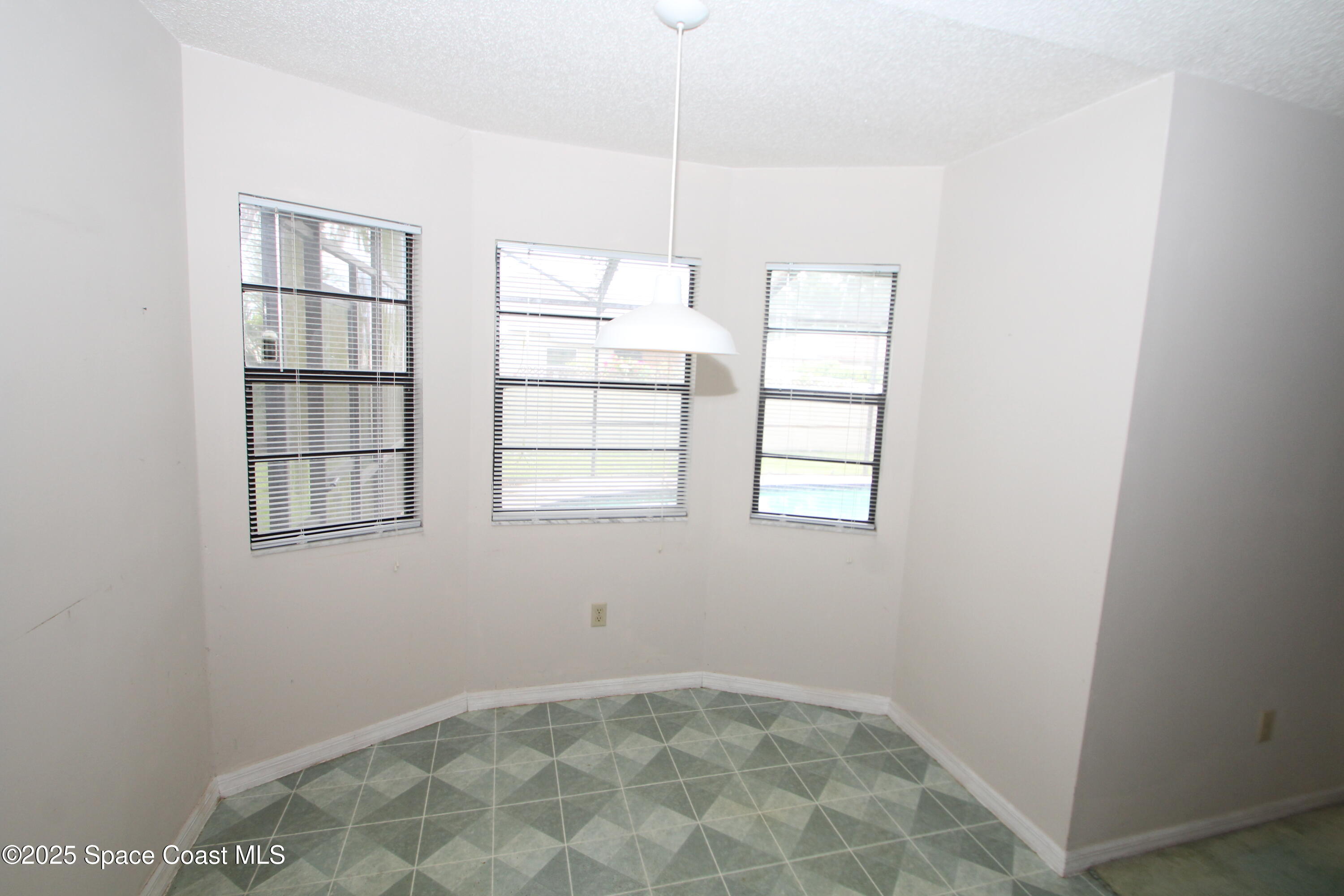 1361 Athens Drive NE