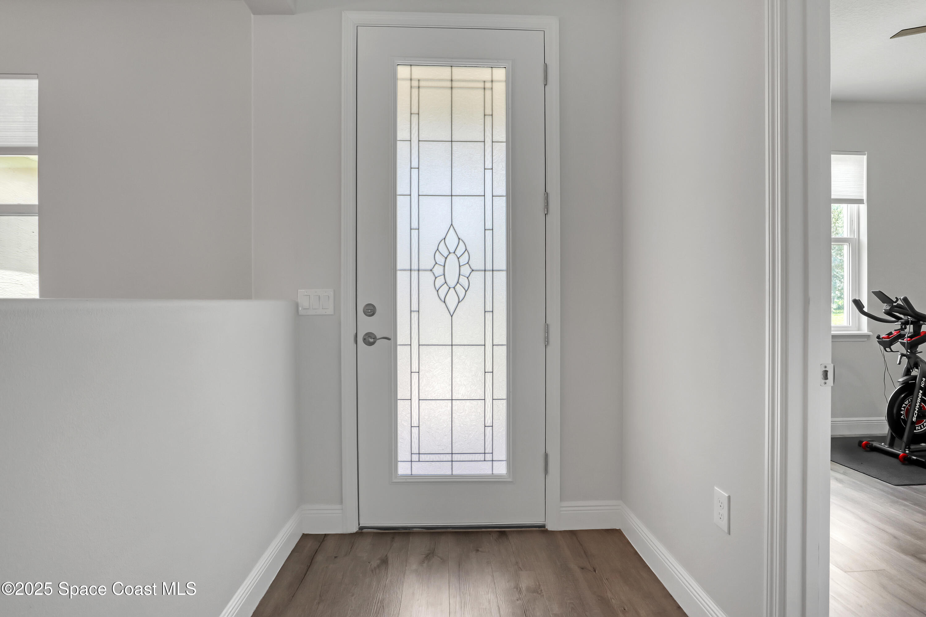 1841 Market Circle NE