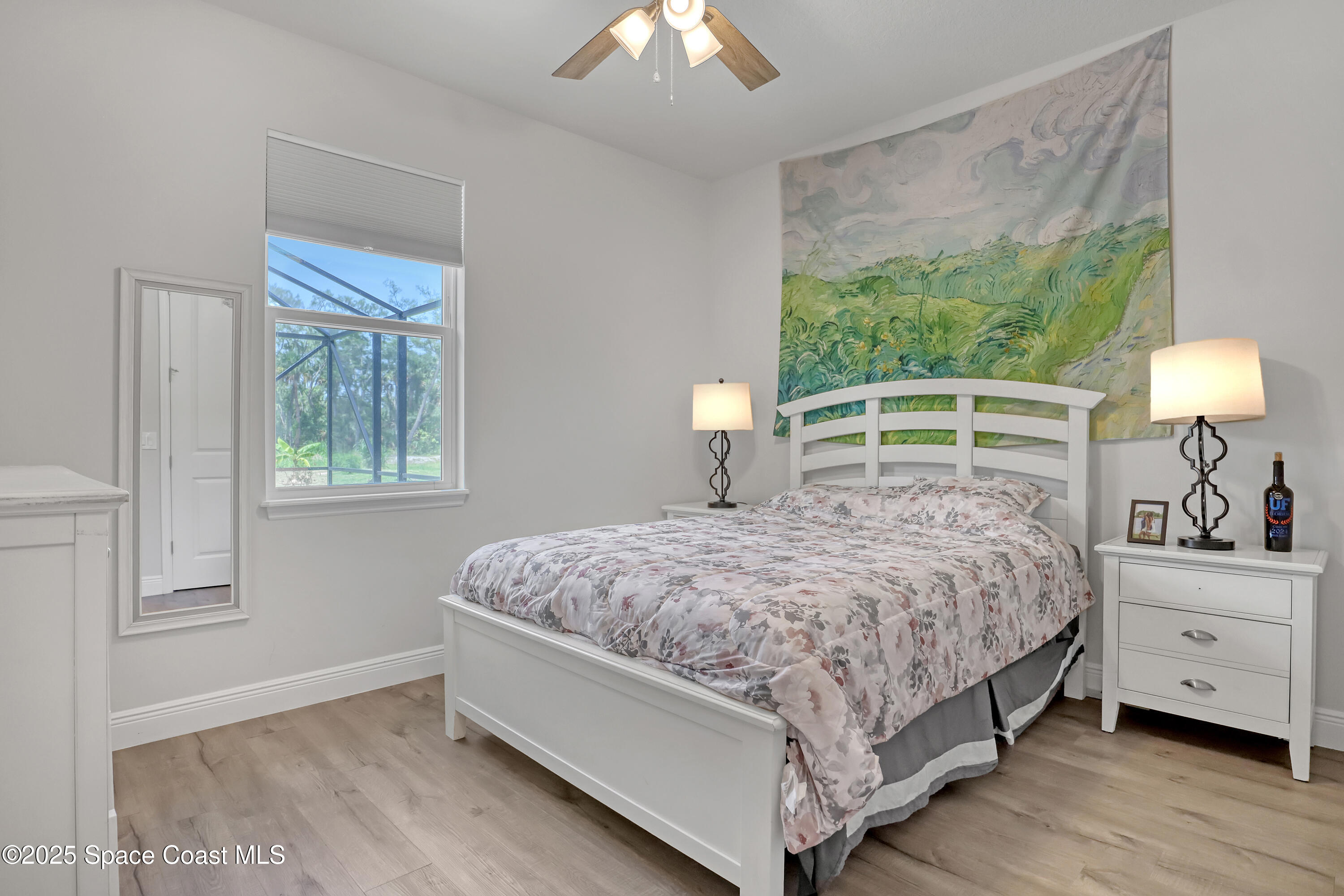 1841 Market Circle NE