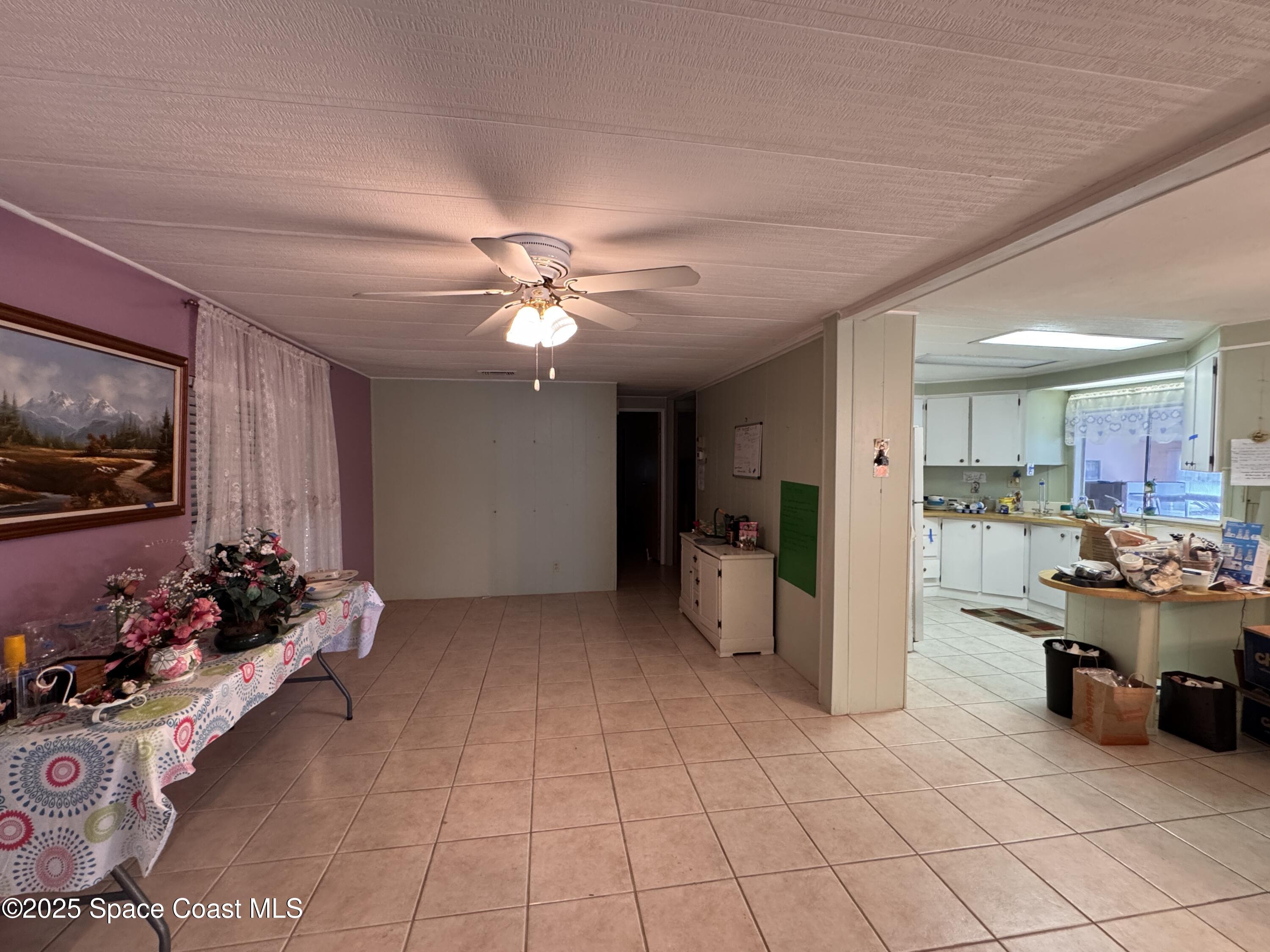 601 Periwinkle Circle