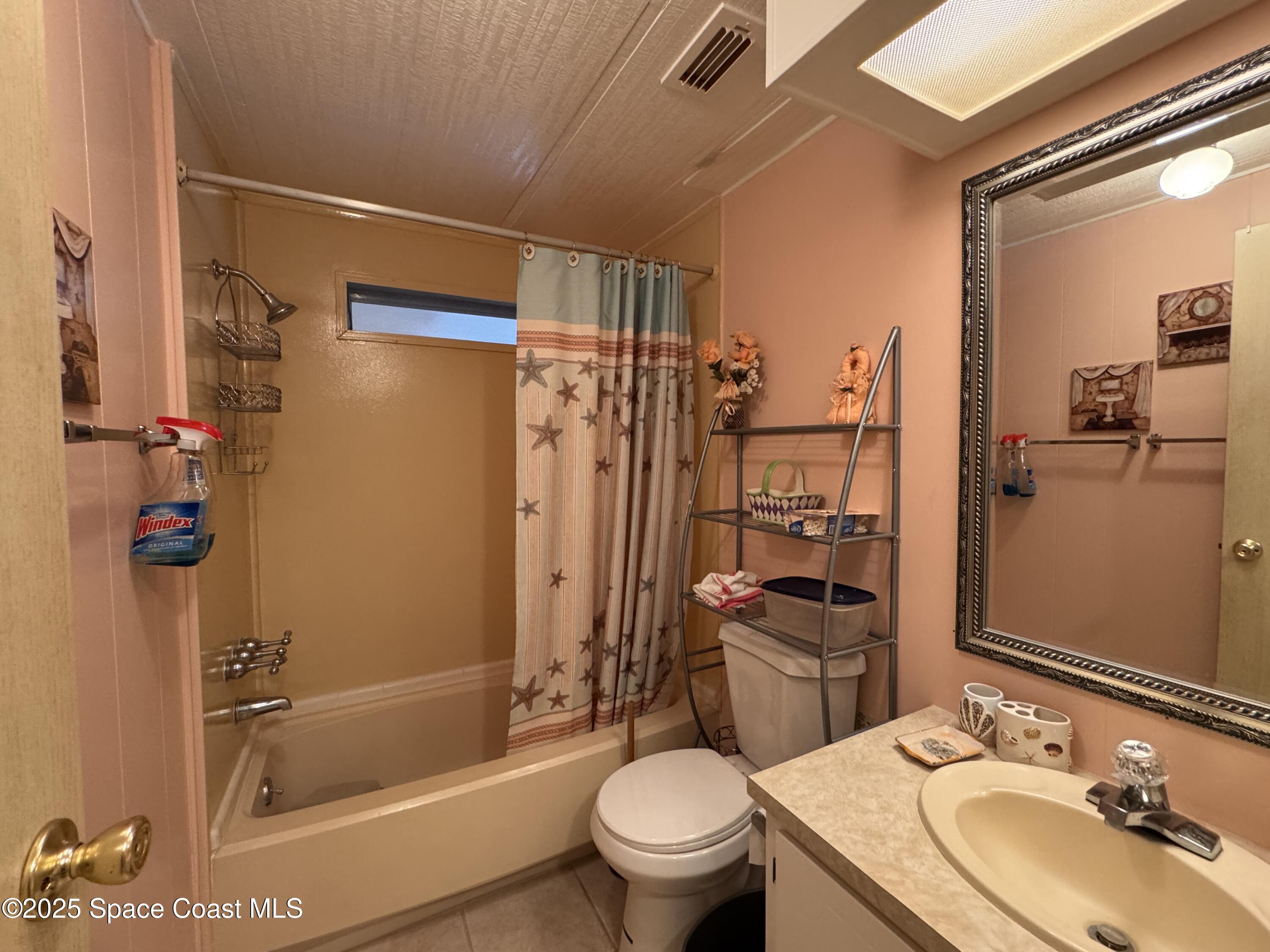 601 Periwinkle Circle