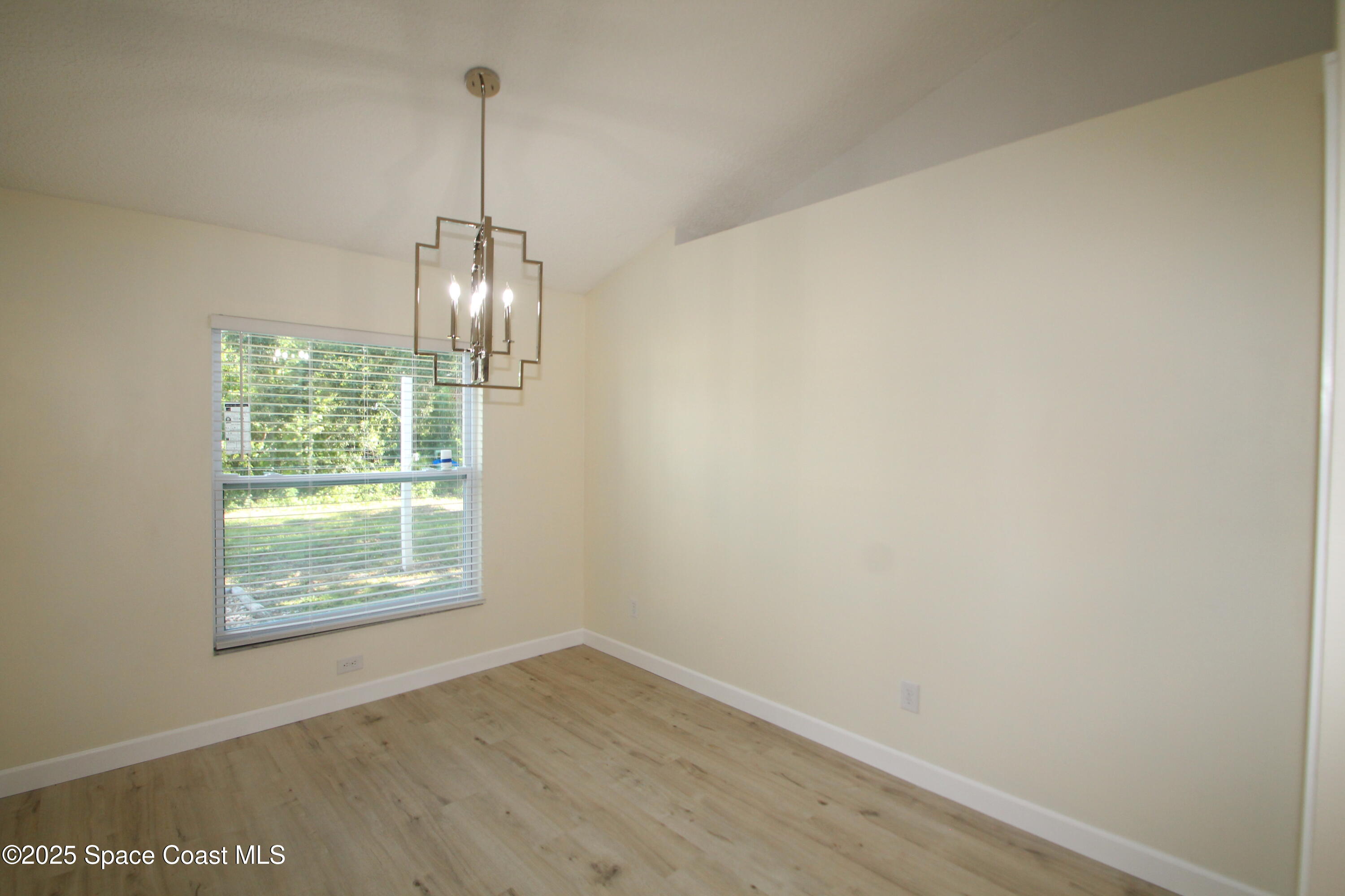 1649 Salazar Street SE