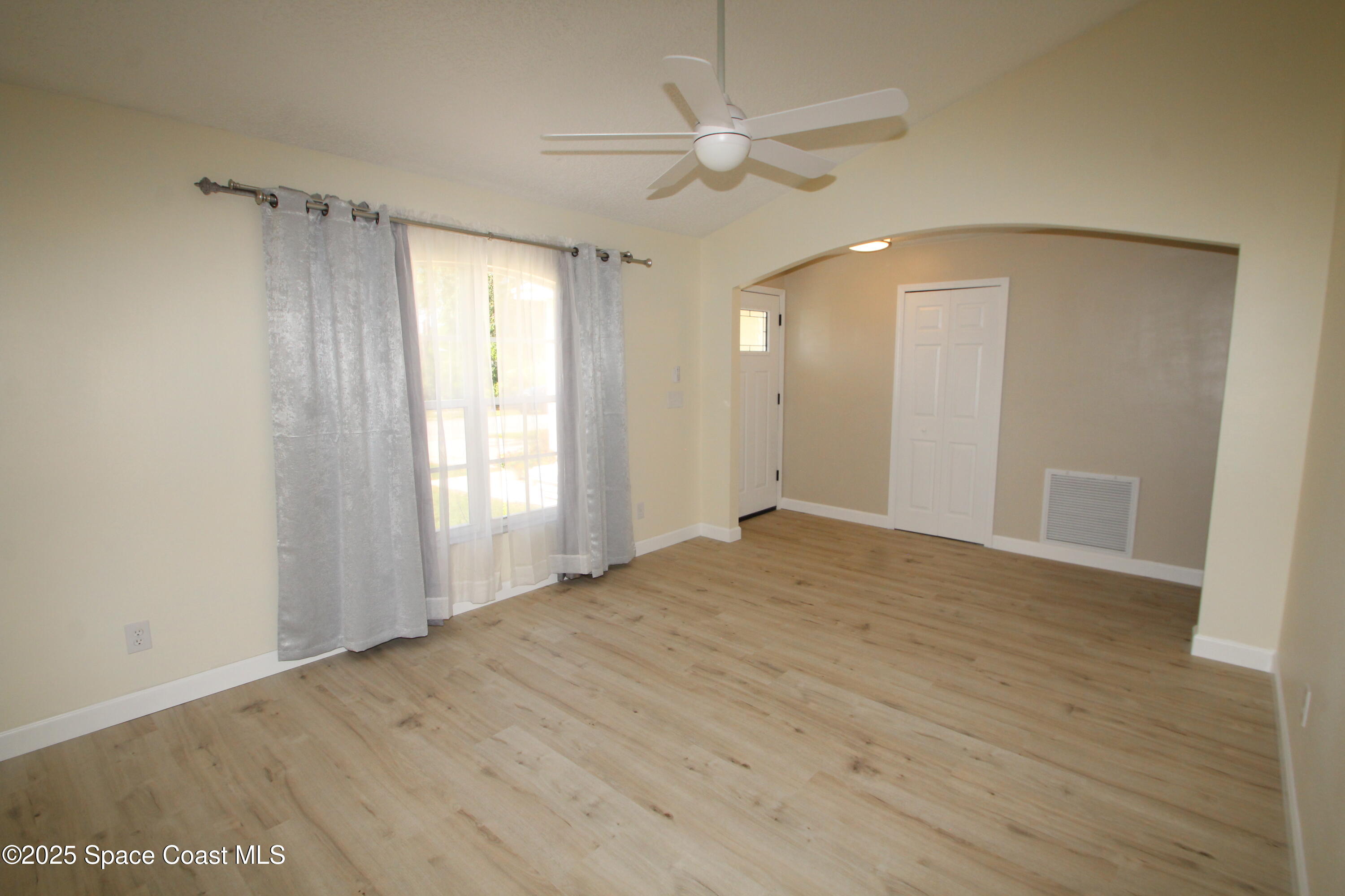 1649 Salazar Street SE