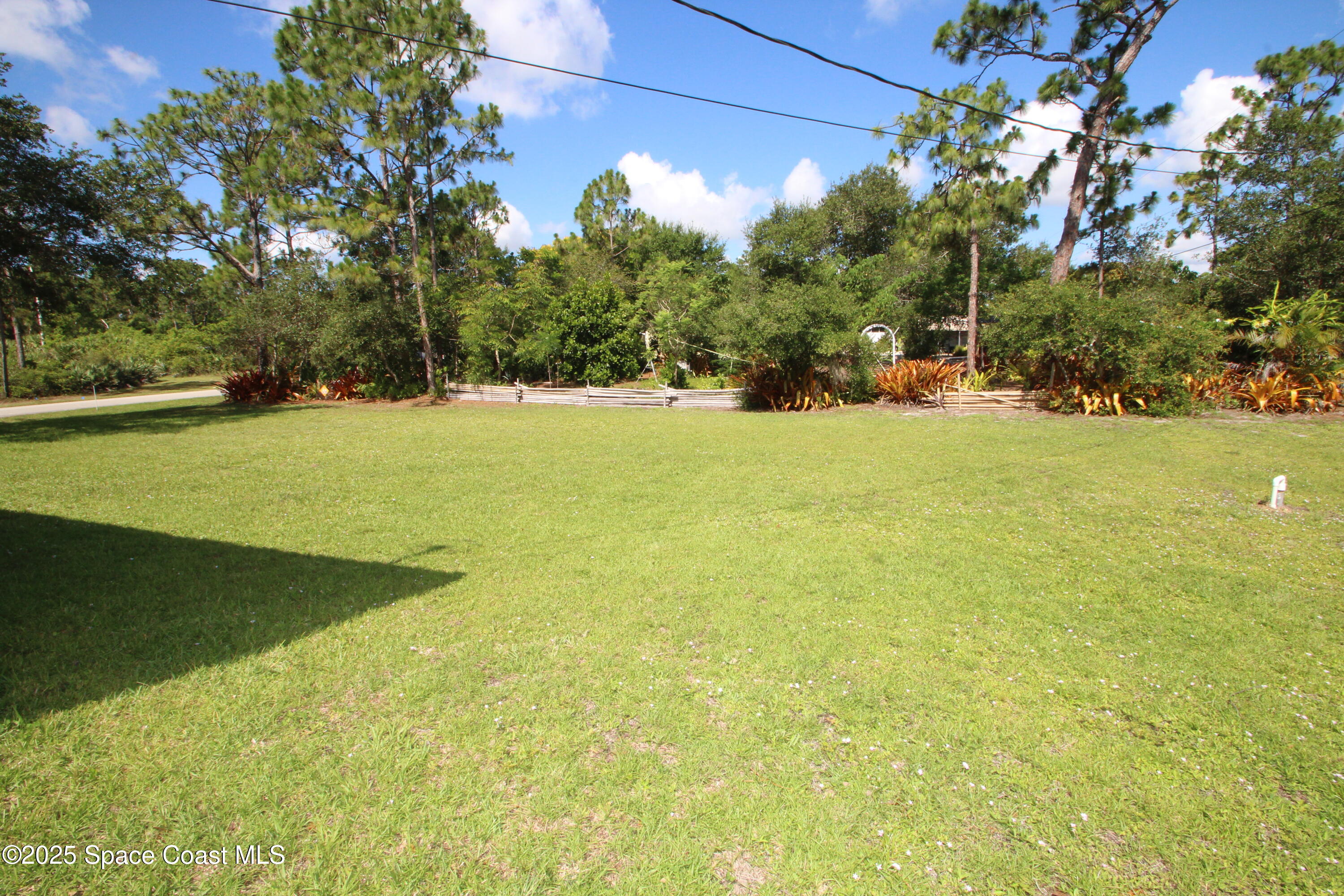 1649 Salazar Street SE