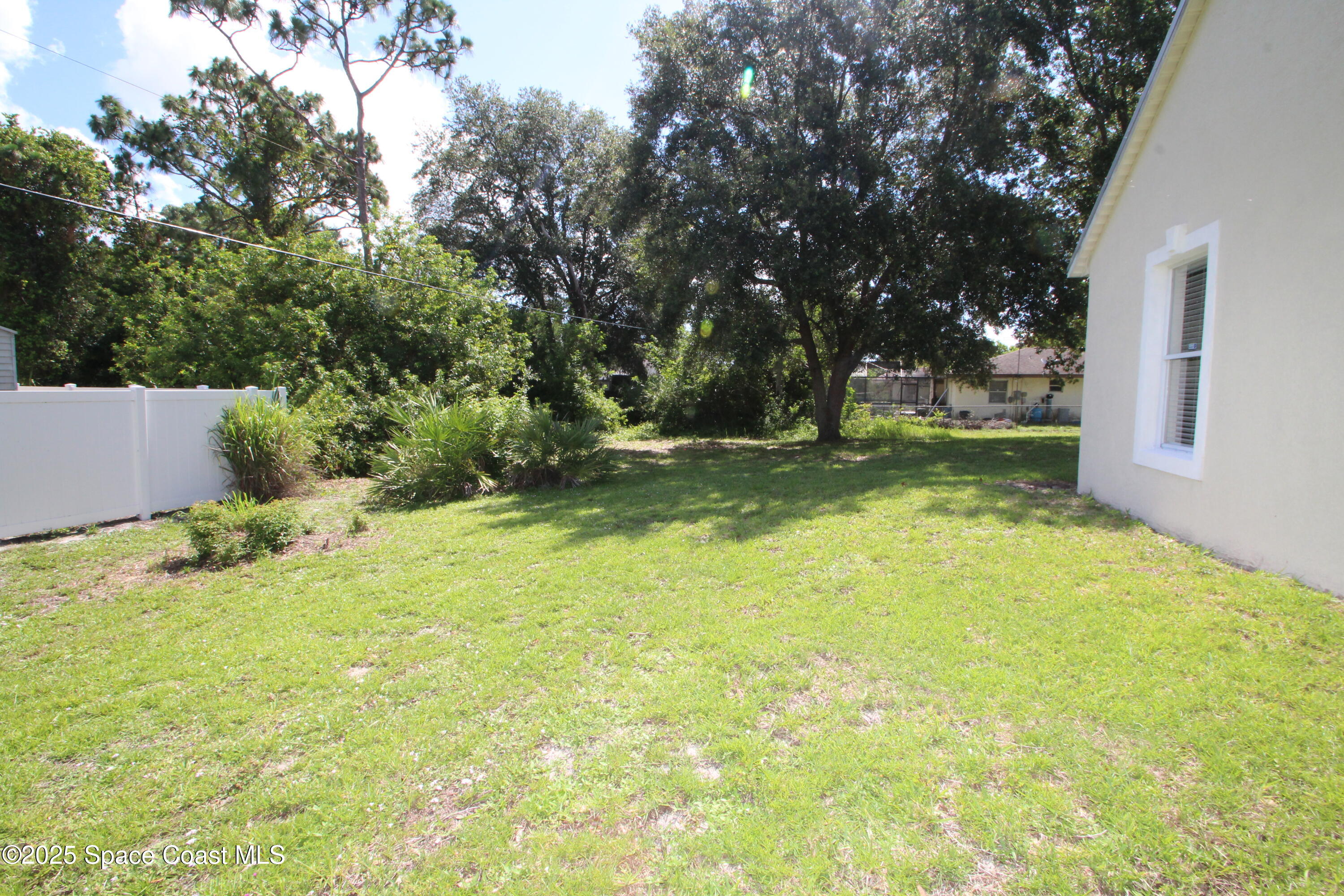 1649 Salazar Street SE