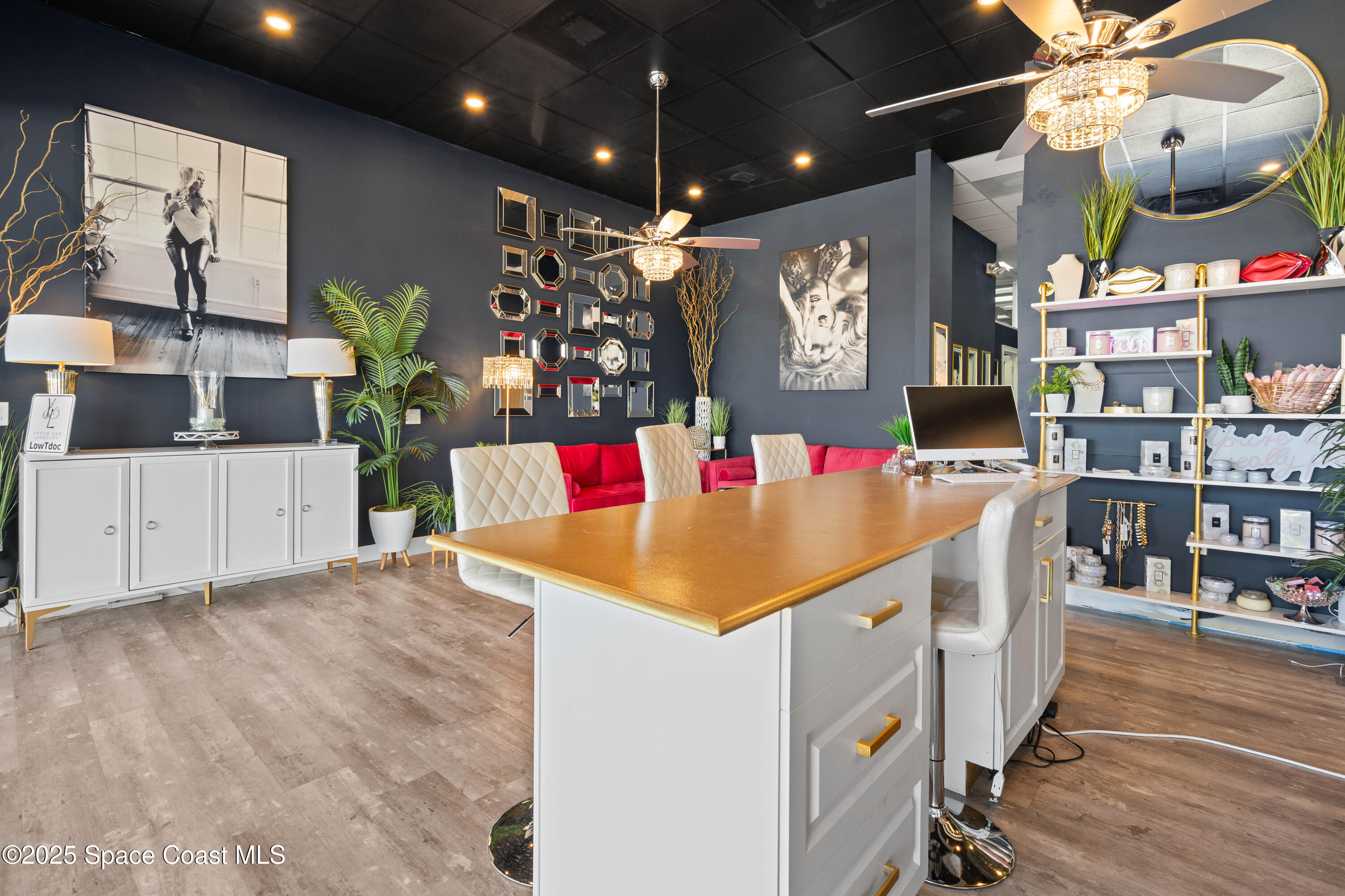 4865 N Wickham Road, 104