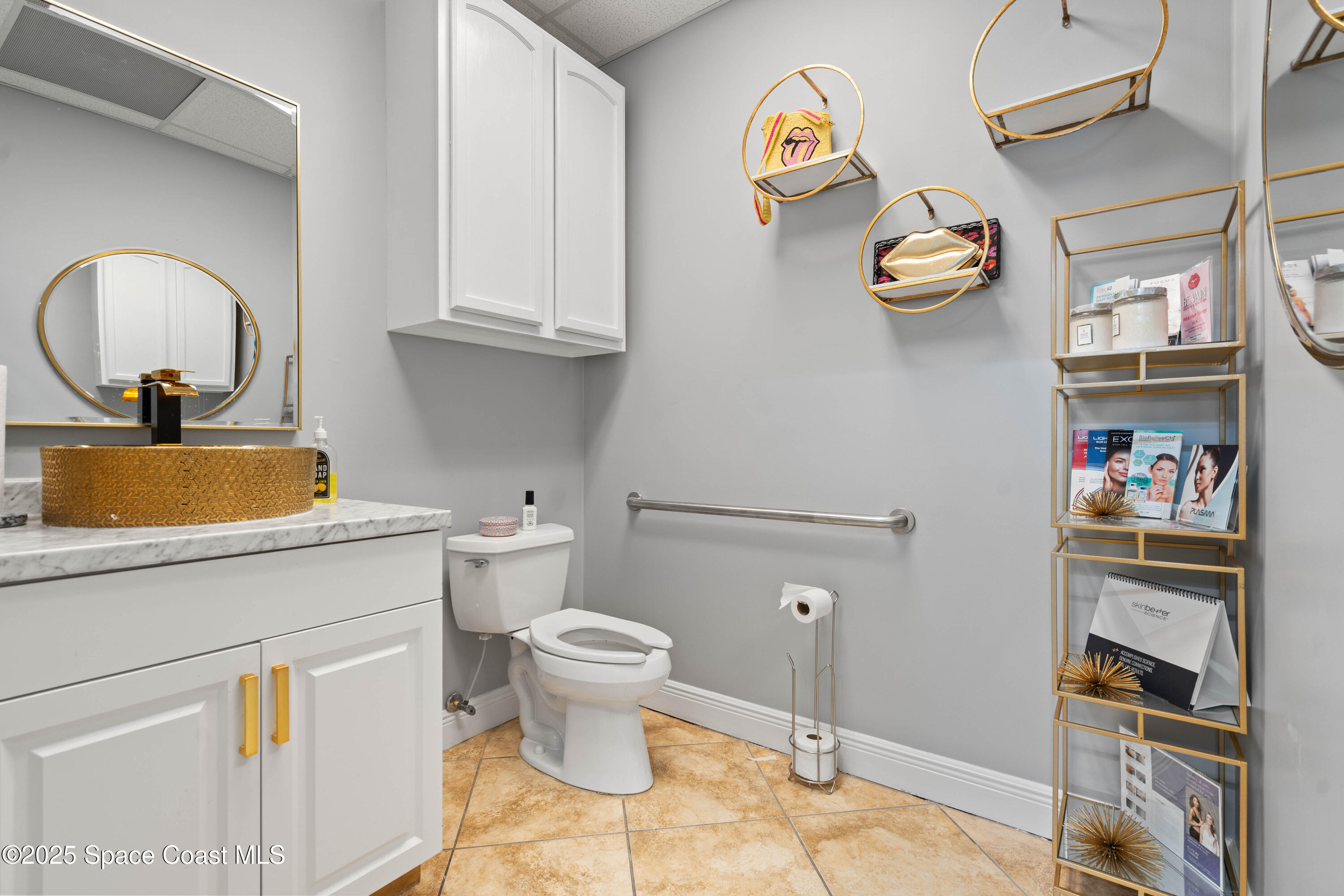 4865 N Wickham Road, 104
