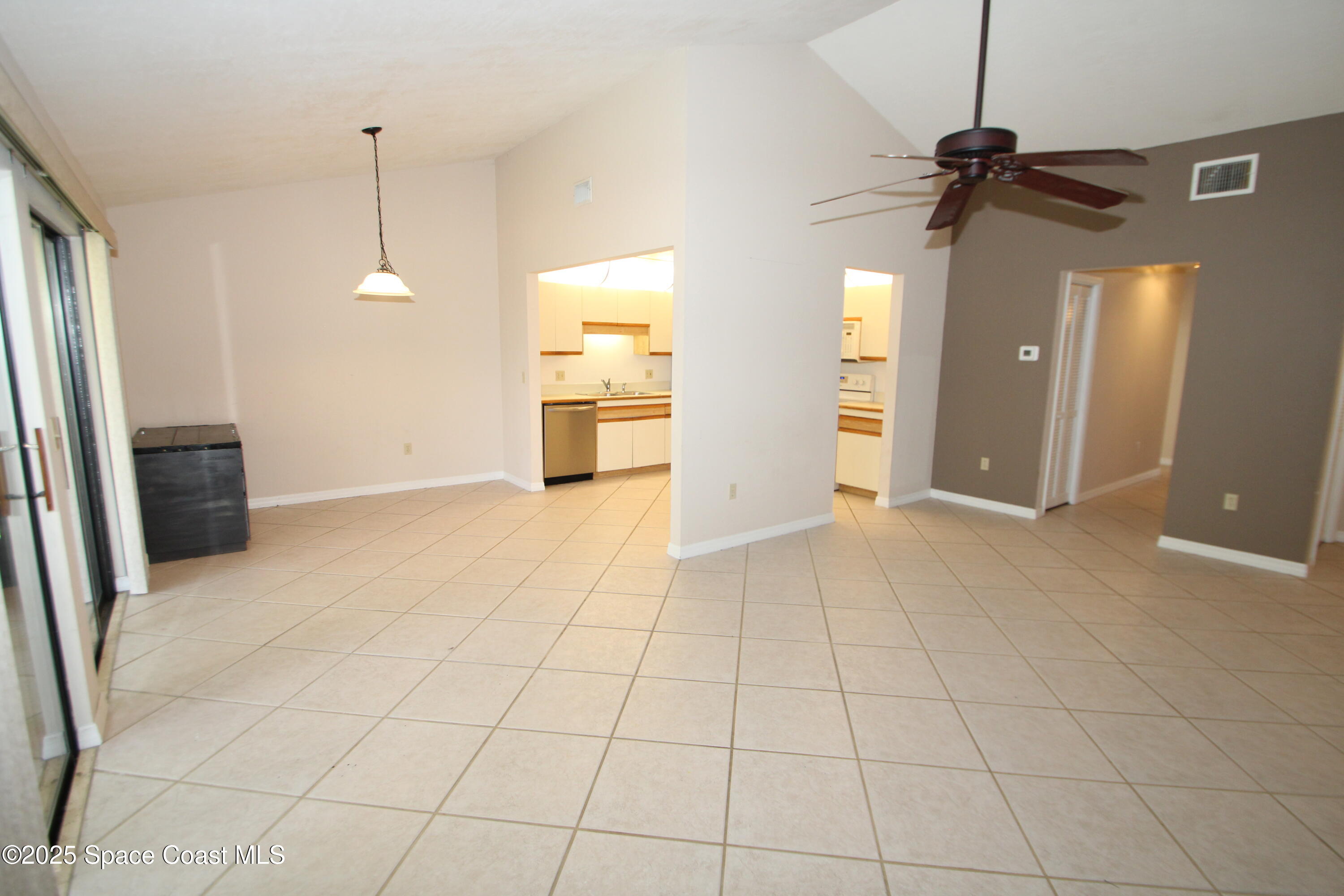 9027 Manchester Lane, 22f