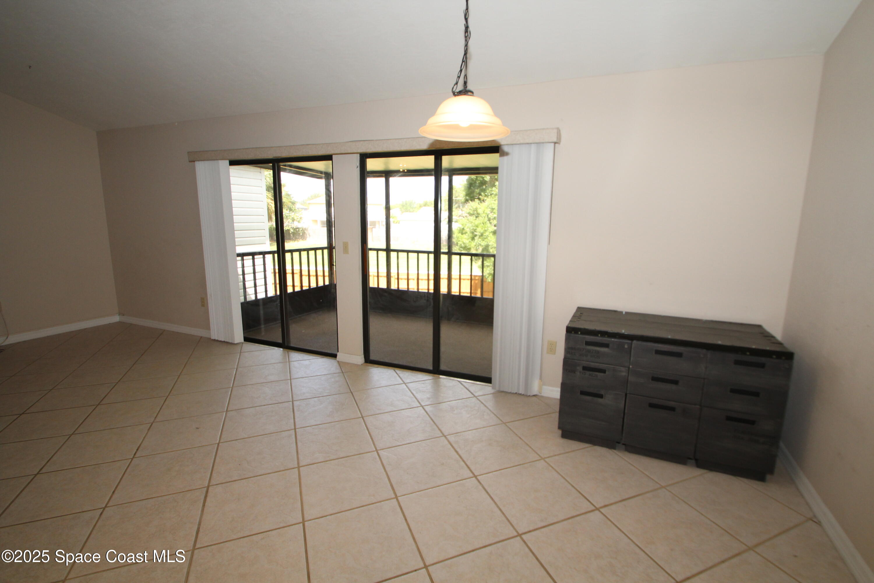9027 Manchester Lane, 22f