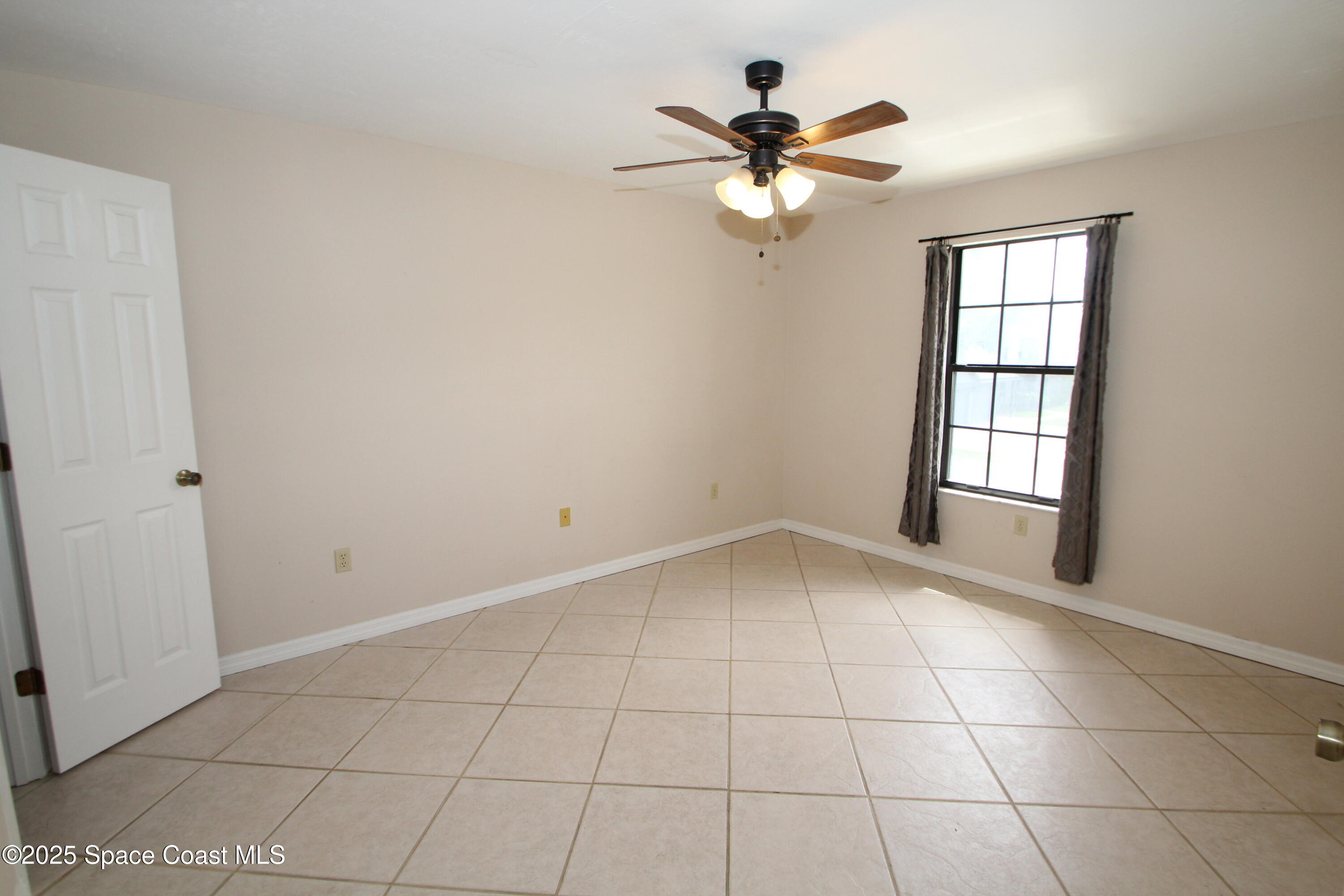 9027 Manchester Lane, 22f