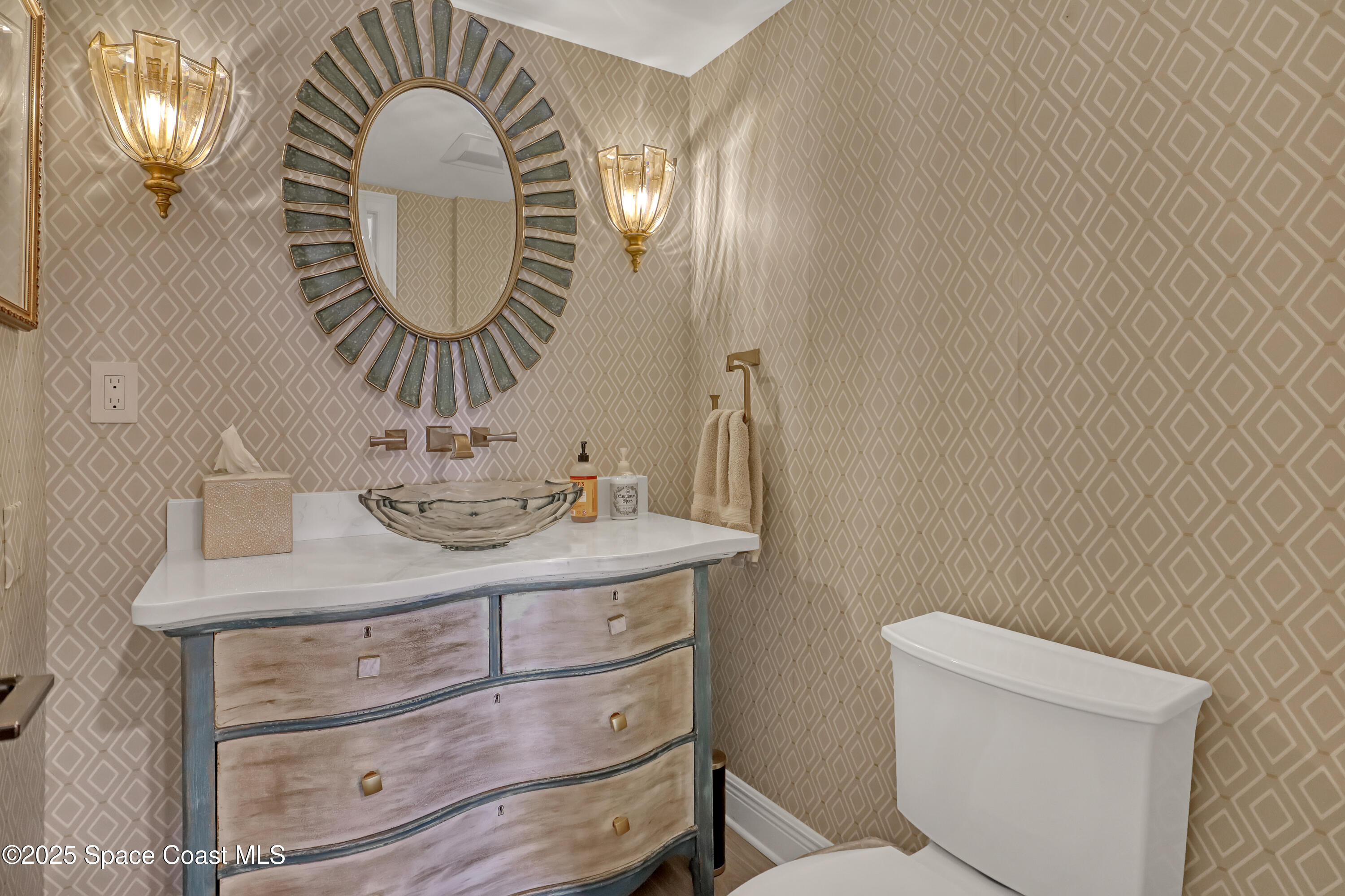 2220 Front Street, 401