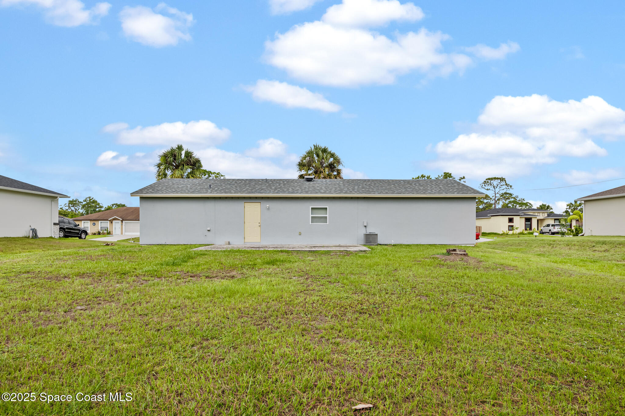 131 Carmelite Avenue NW