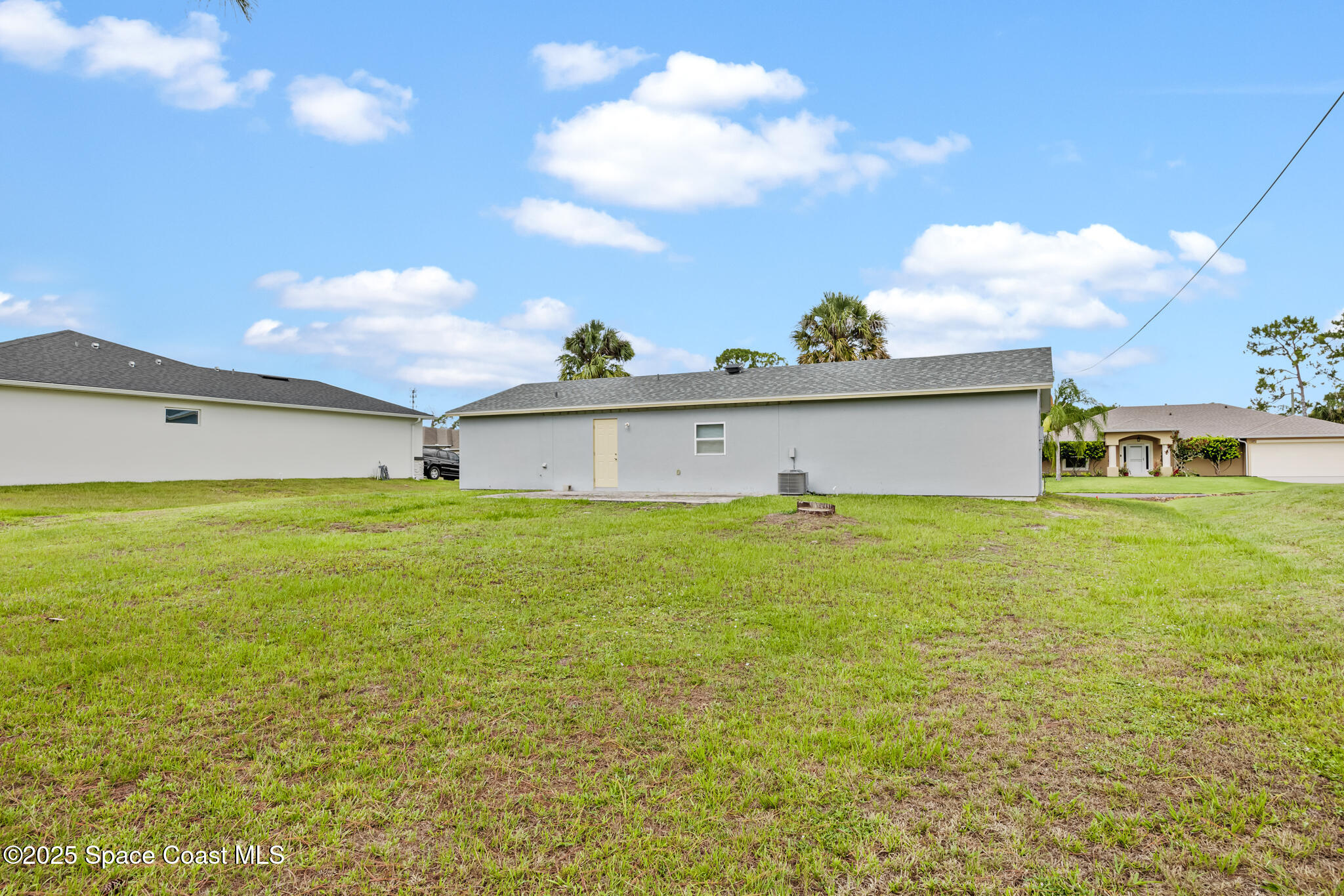 131 Carmelite Avenue NW