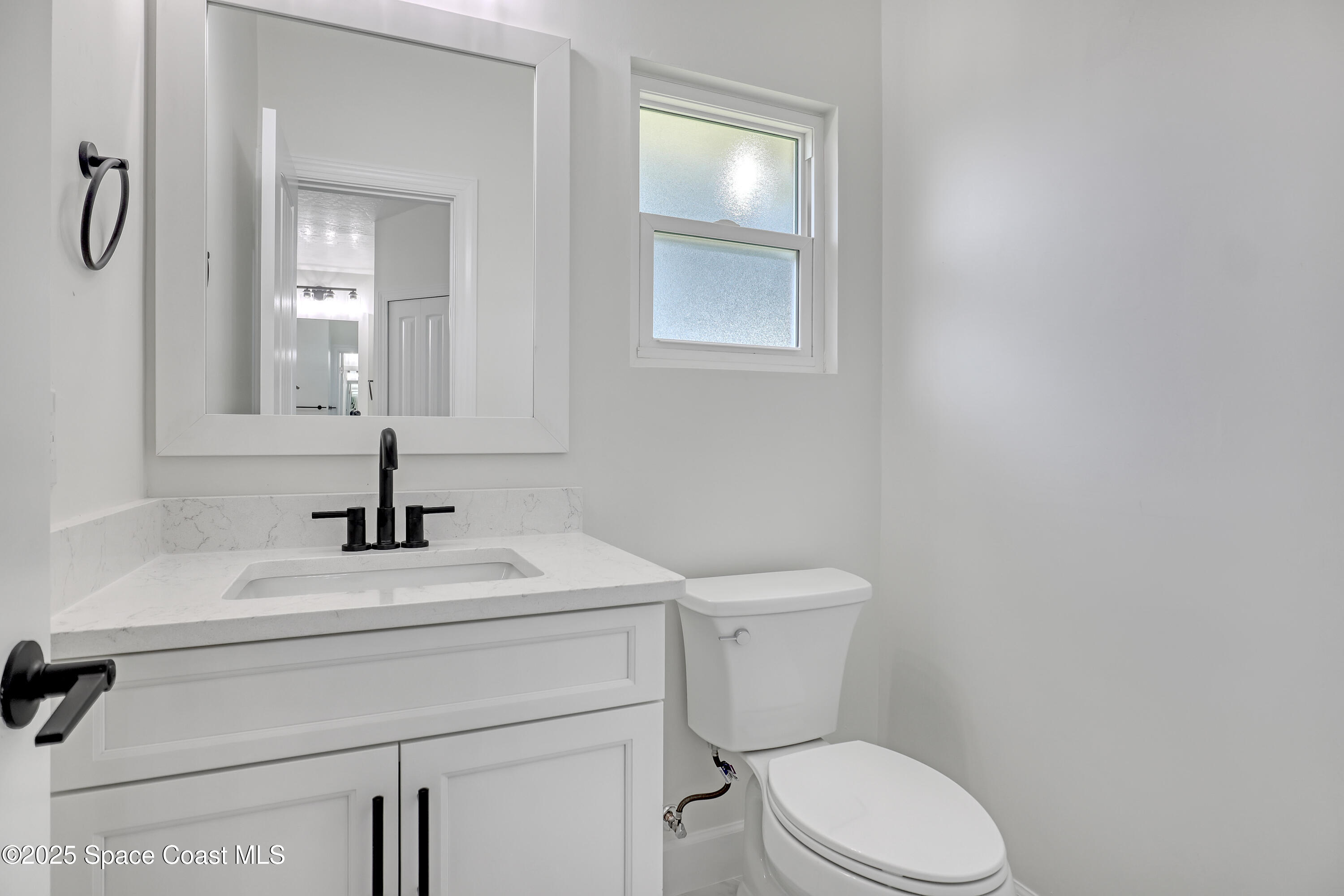 781 Bremerhaven Street NW