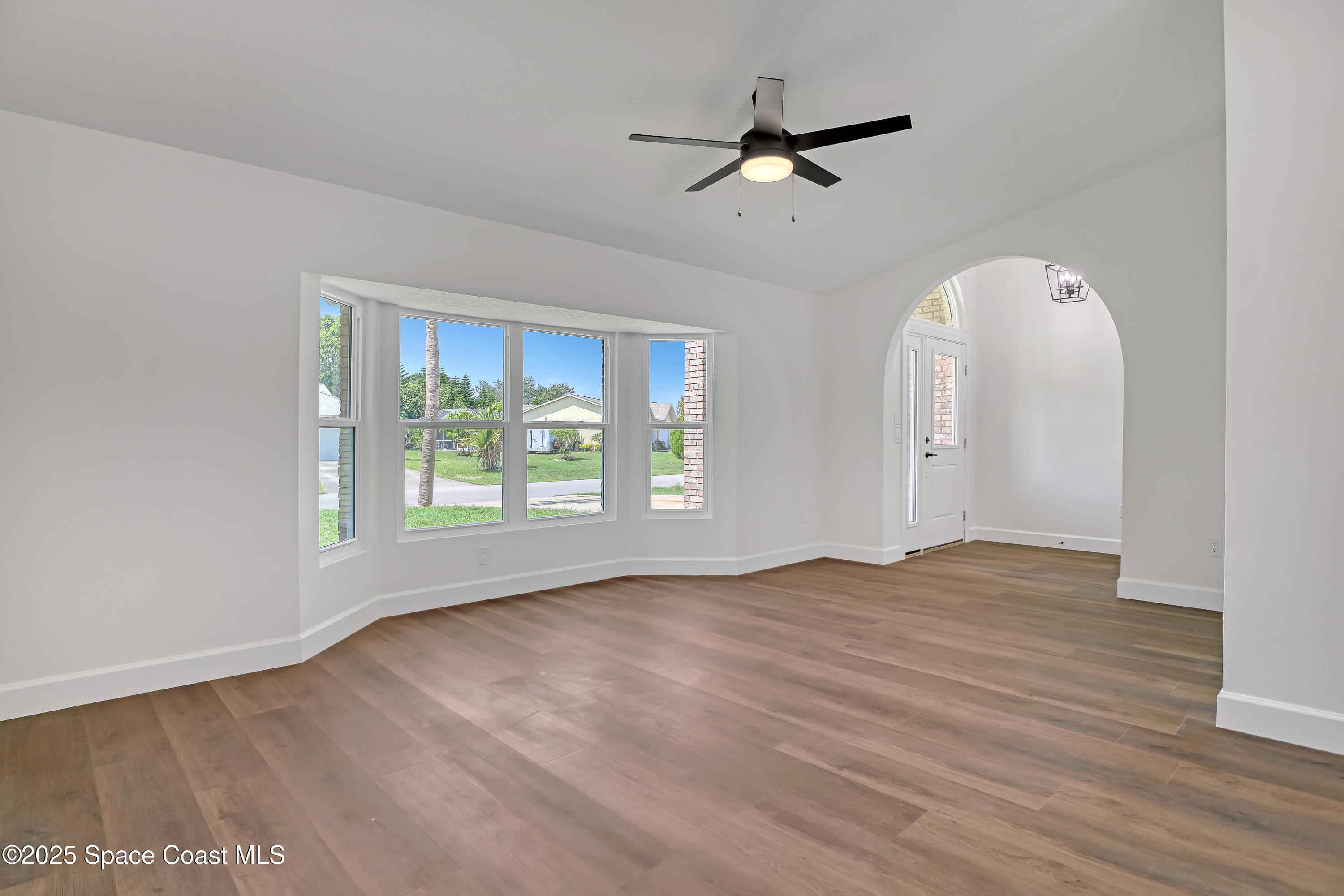 781 Bremerhaven Street NW