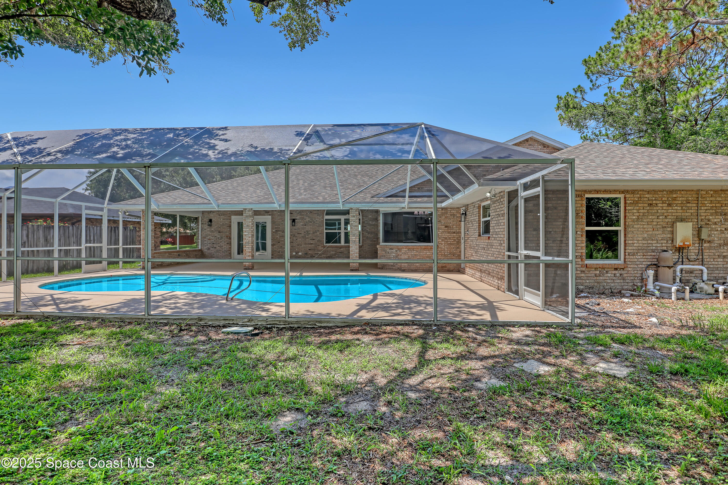 781 Bremerhaven Street NW