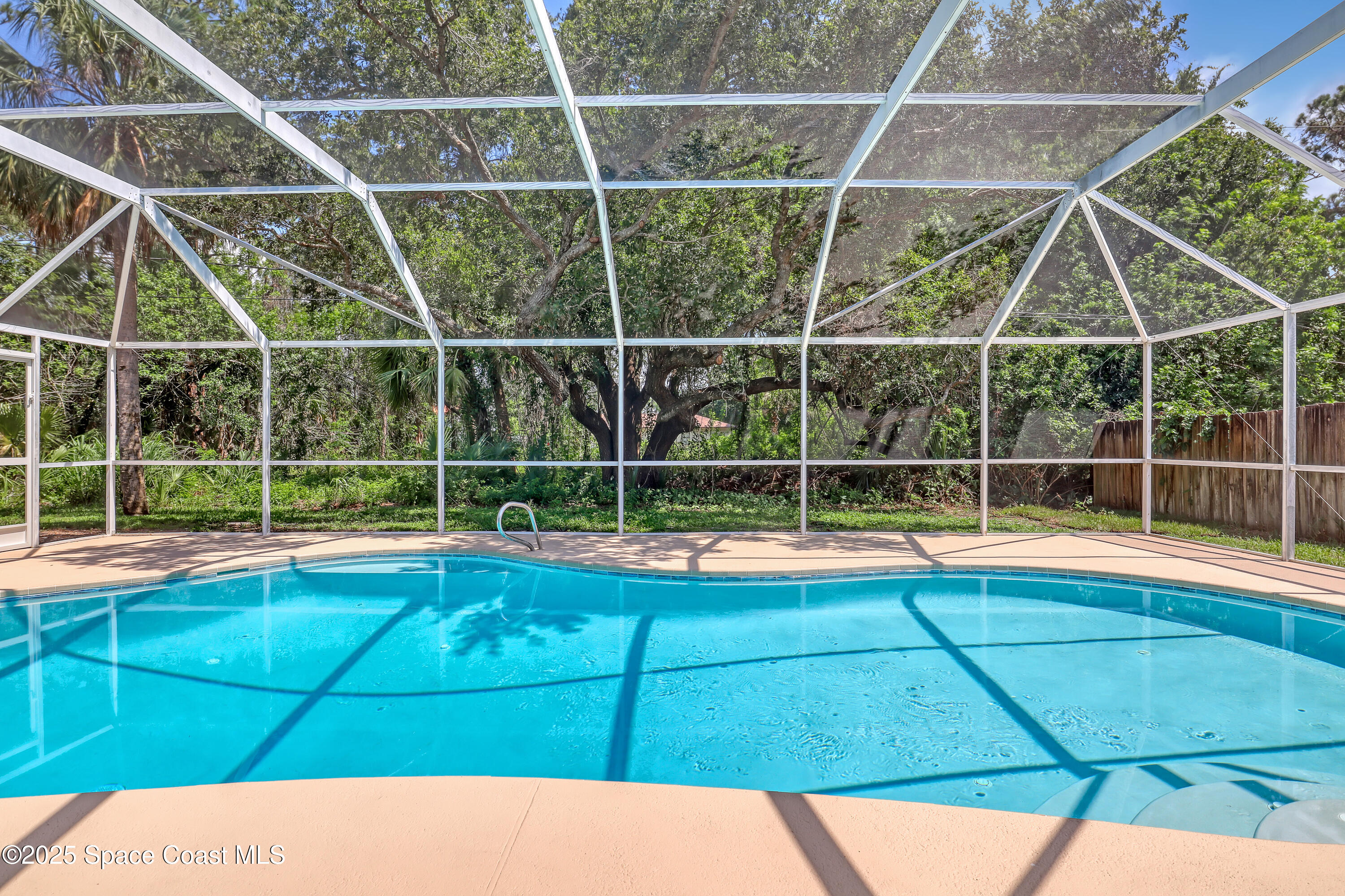 781 Bremerhaven Street NW