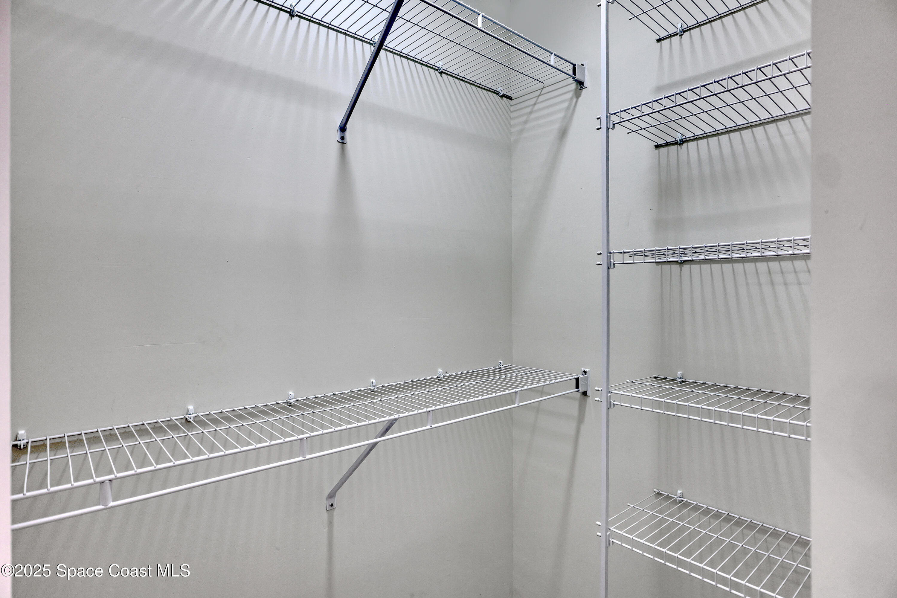 781 Bremerhaven Street NW