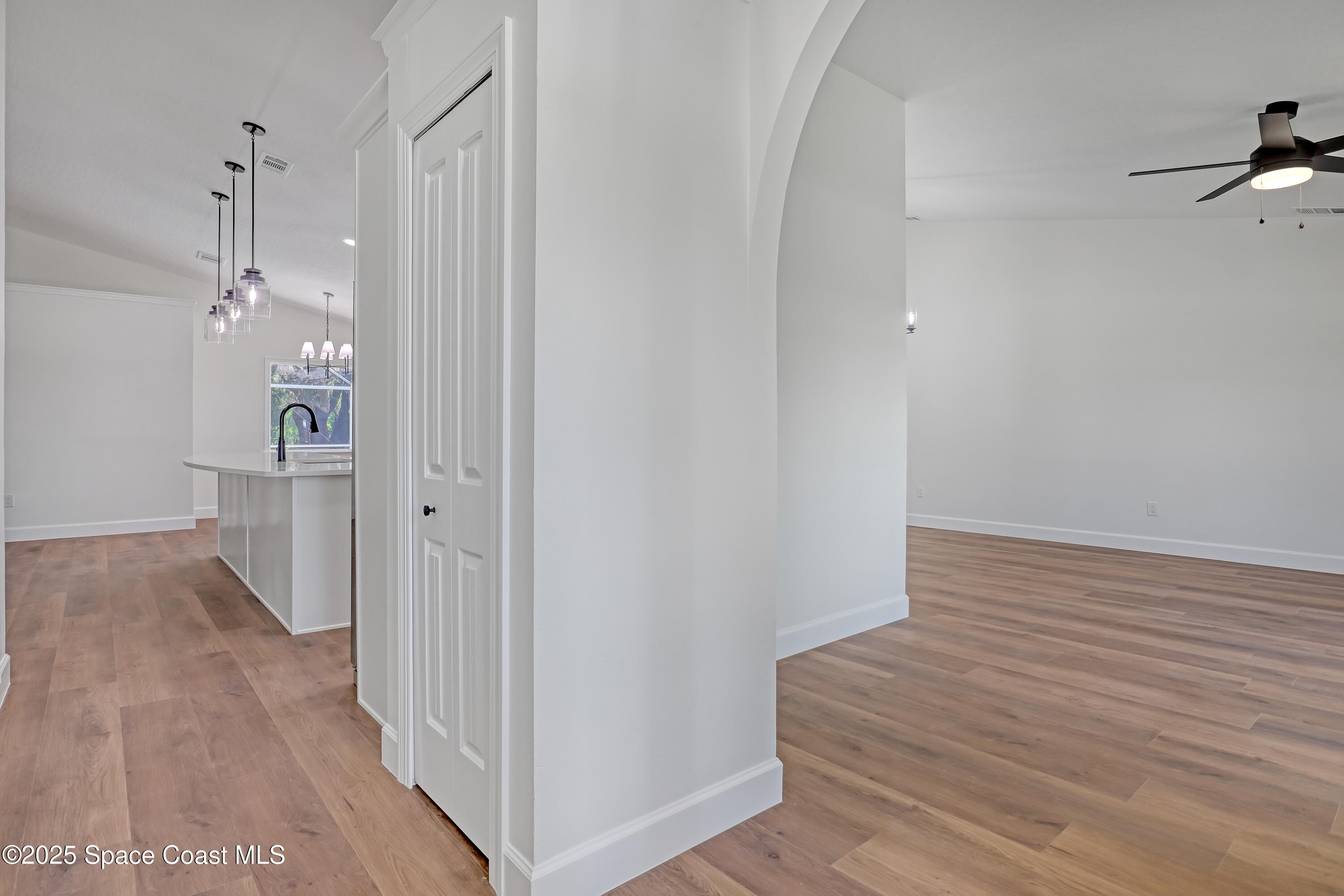 781 Bremerhaven Street NW