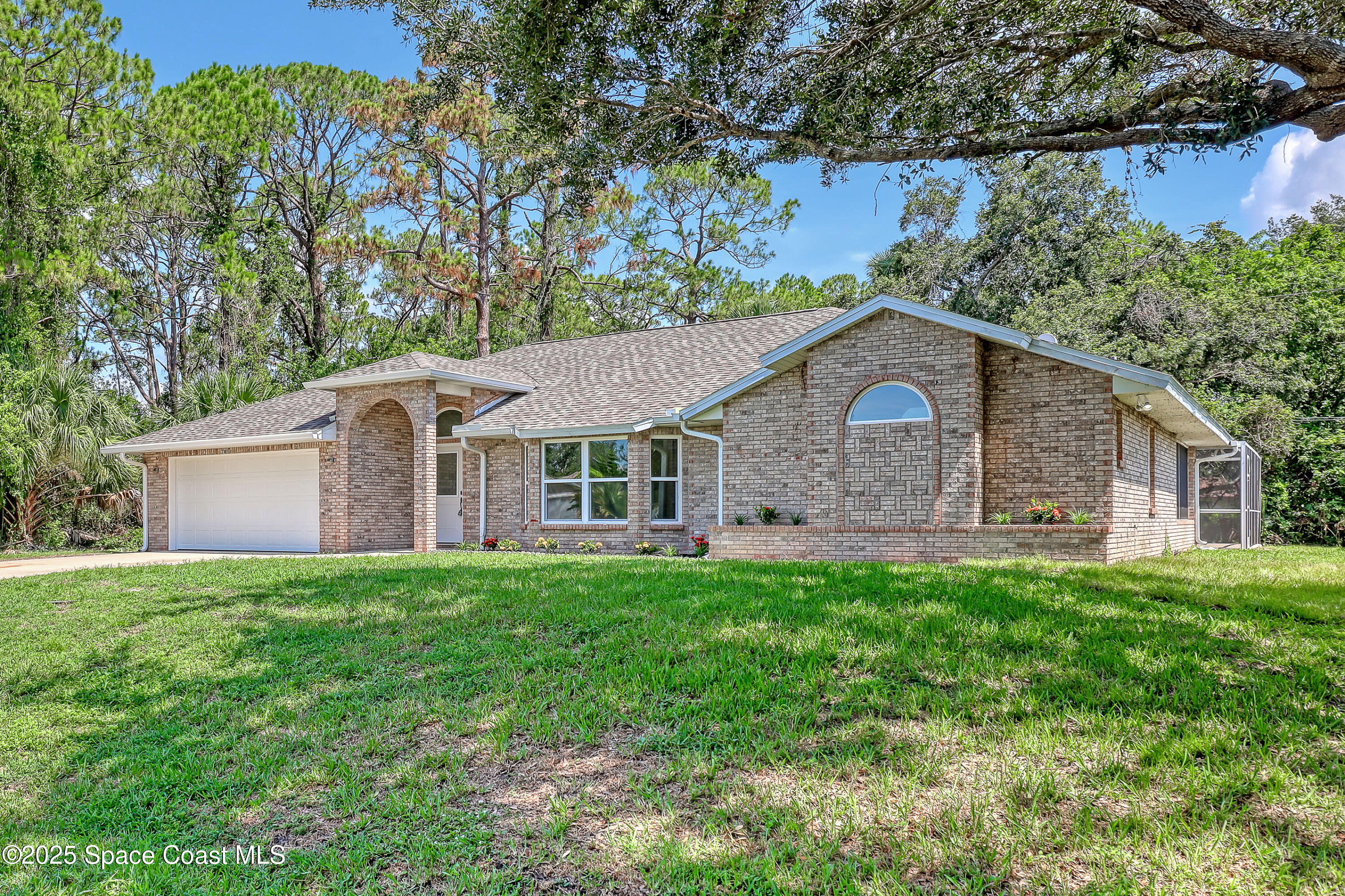 781 Bremerhaven Street NW