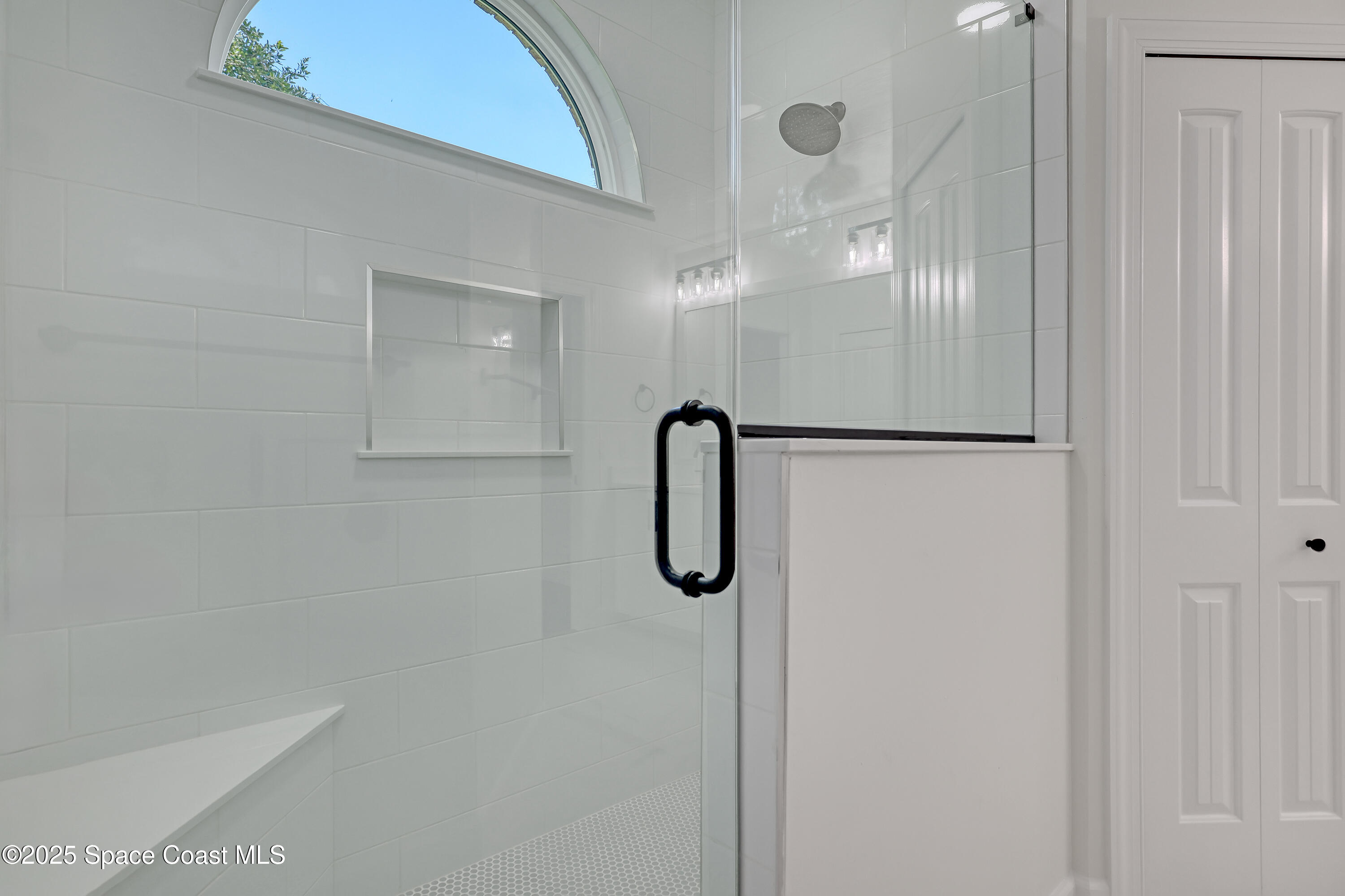 781 Bremerhaven Street NW