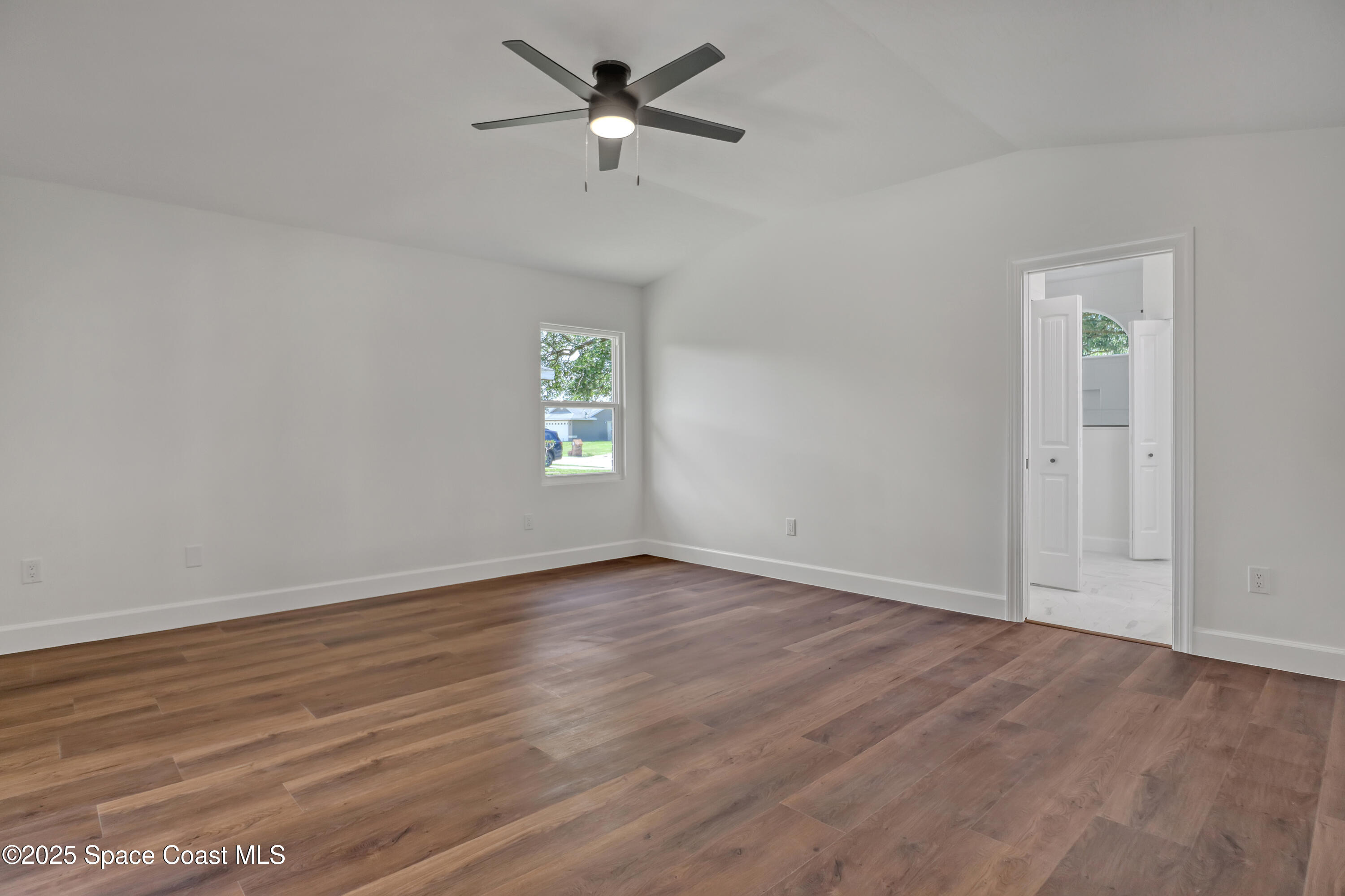 781 Bremerhaven Street NW