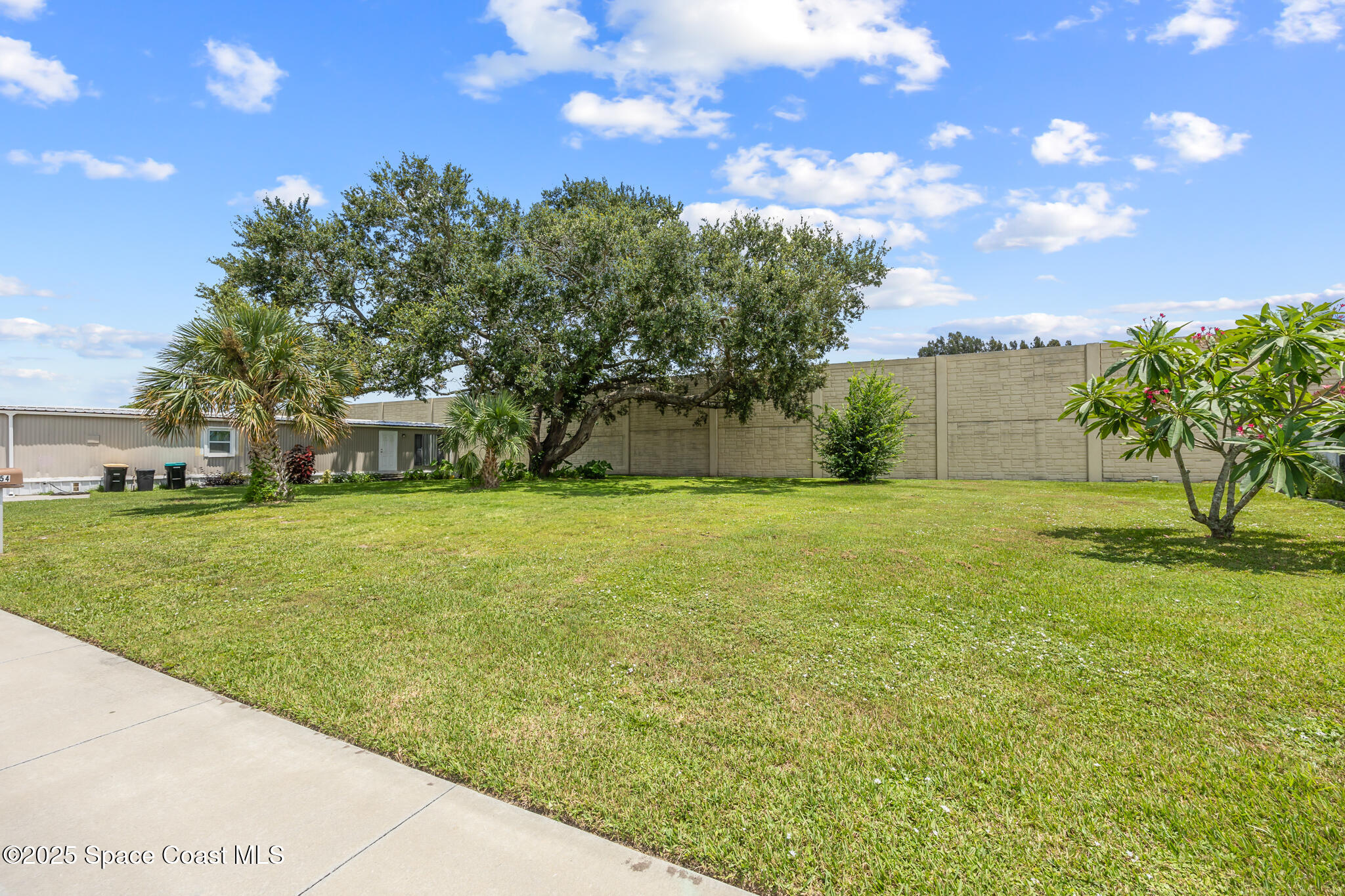 254 Holiday Park Boulevard NE