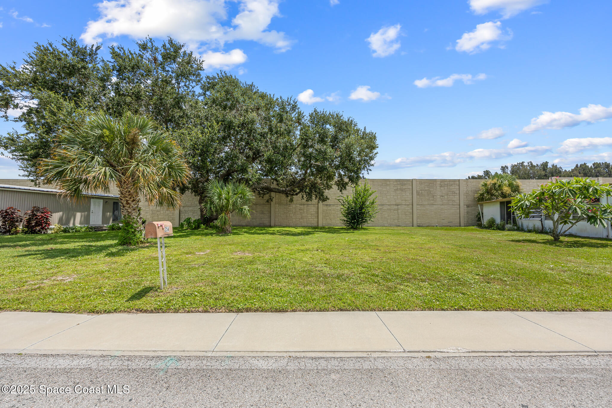 254 Holiday Park Boulevard NE