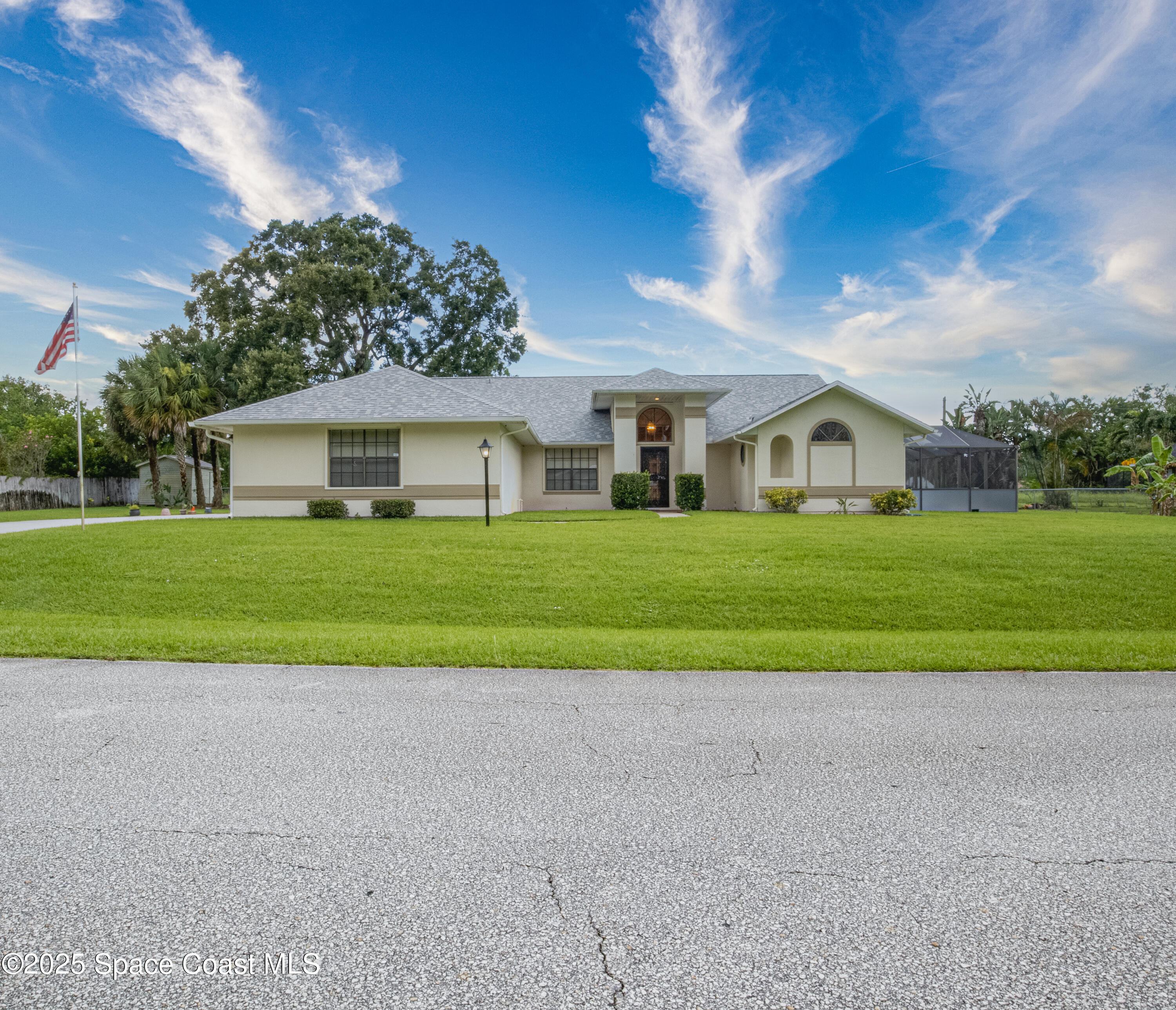 853 Brisbane Street NE