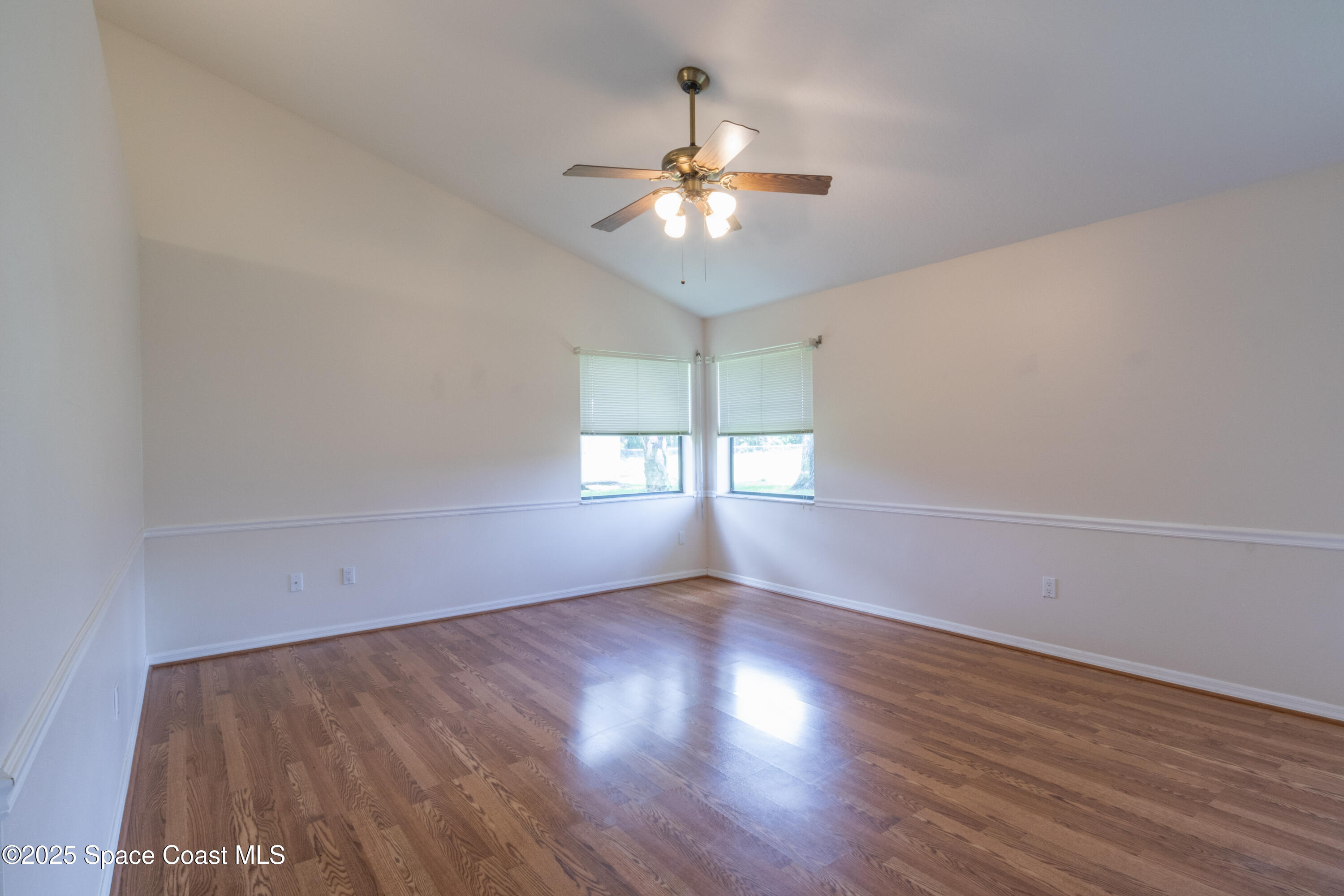 853 Brisbane Street NE