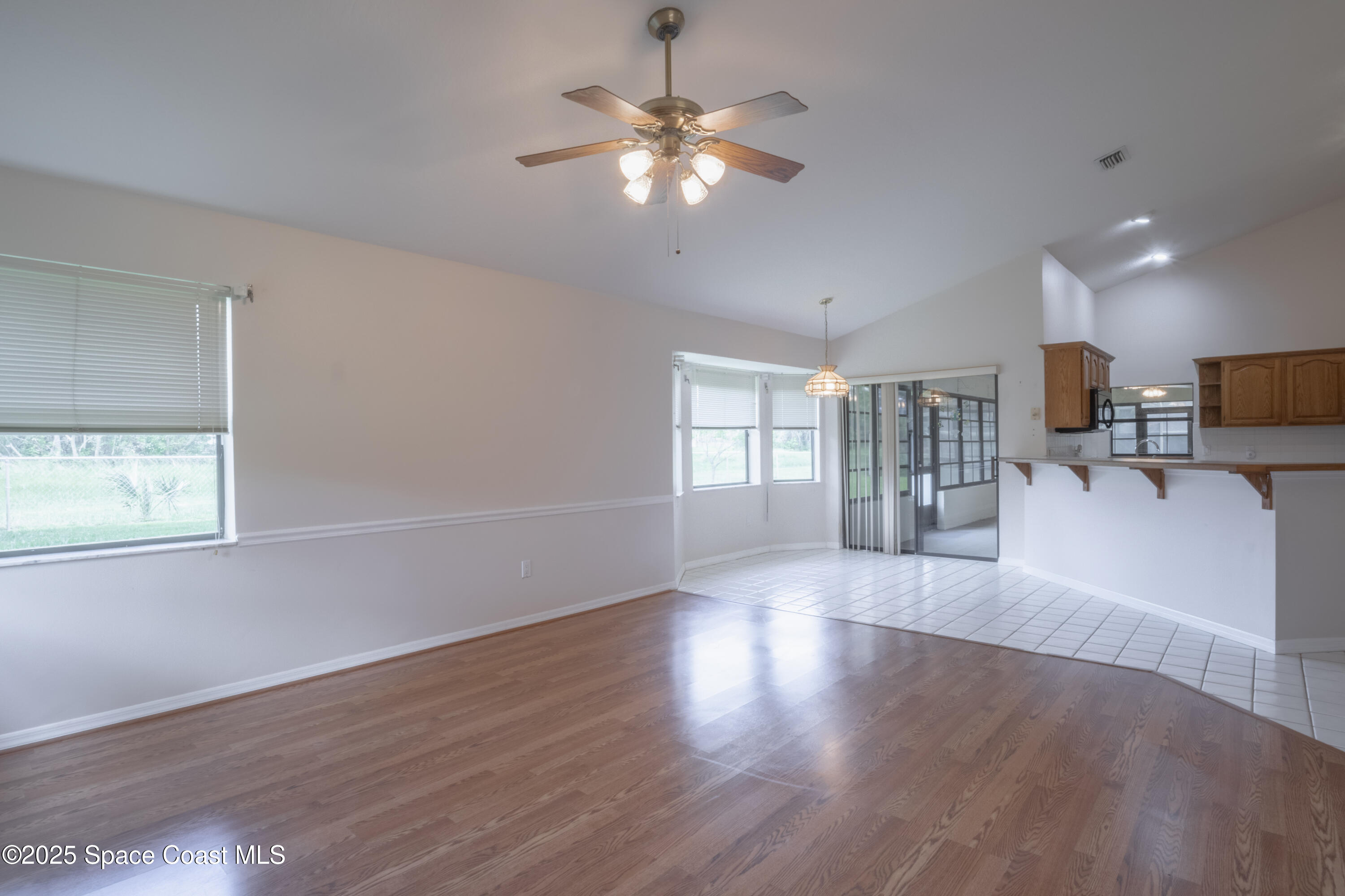 853 Brisbane Street NE