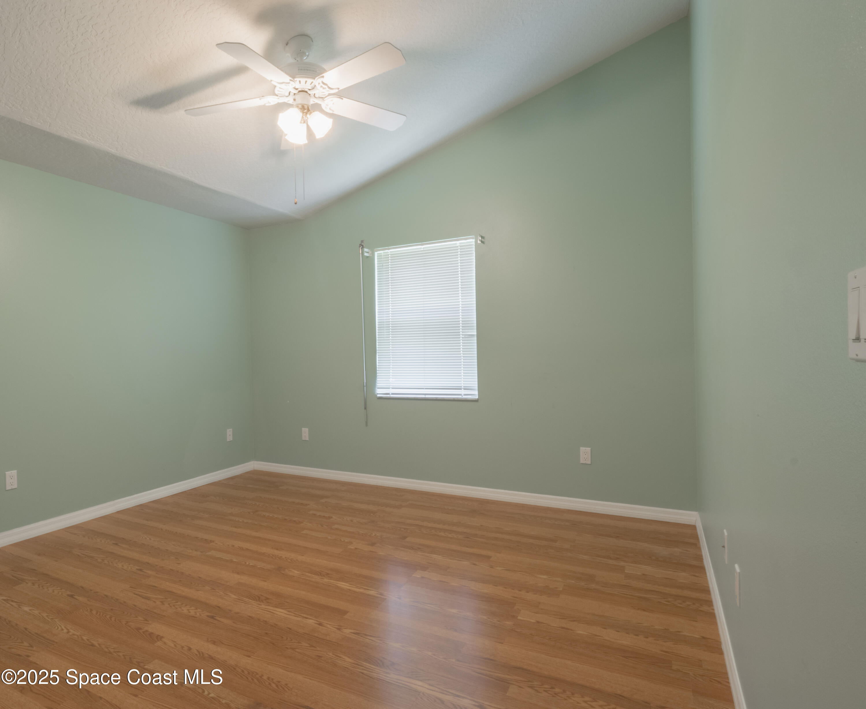 853 Brisbane Street NE