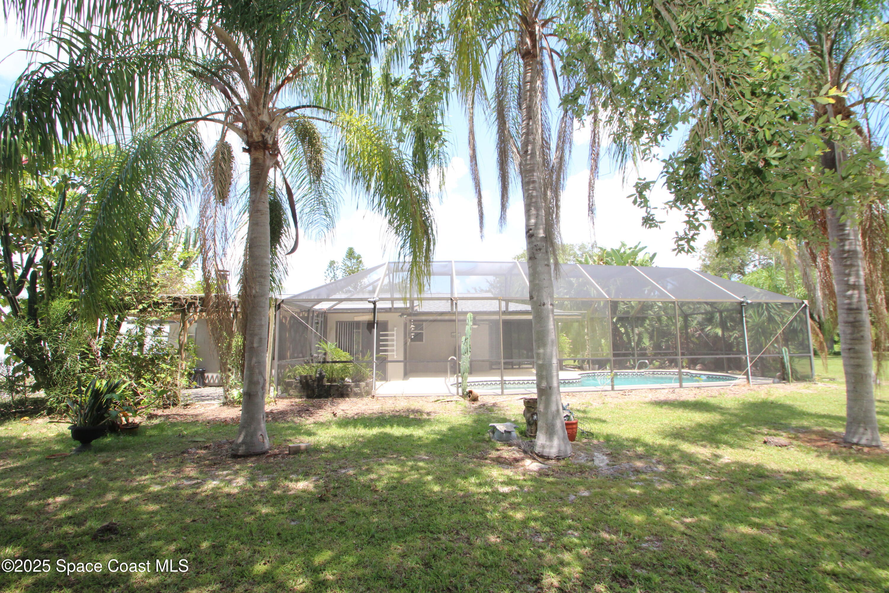 1252 Caspian Court NE