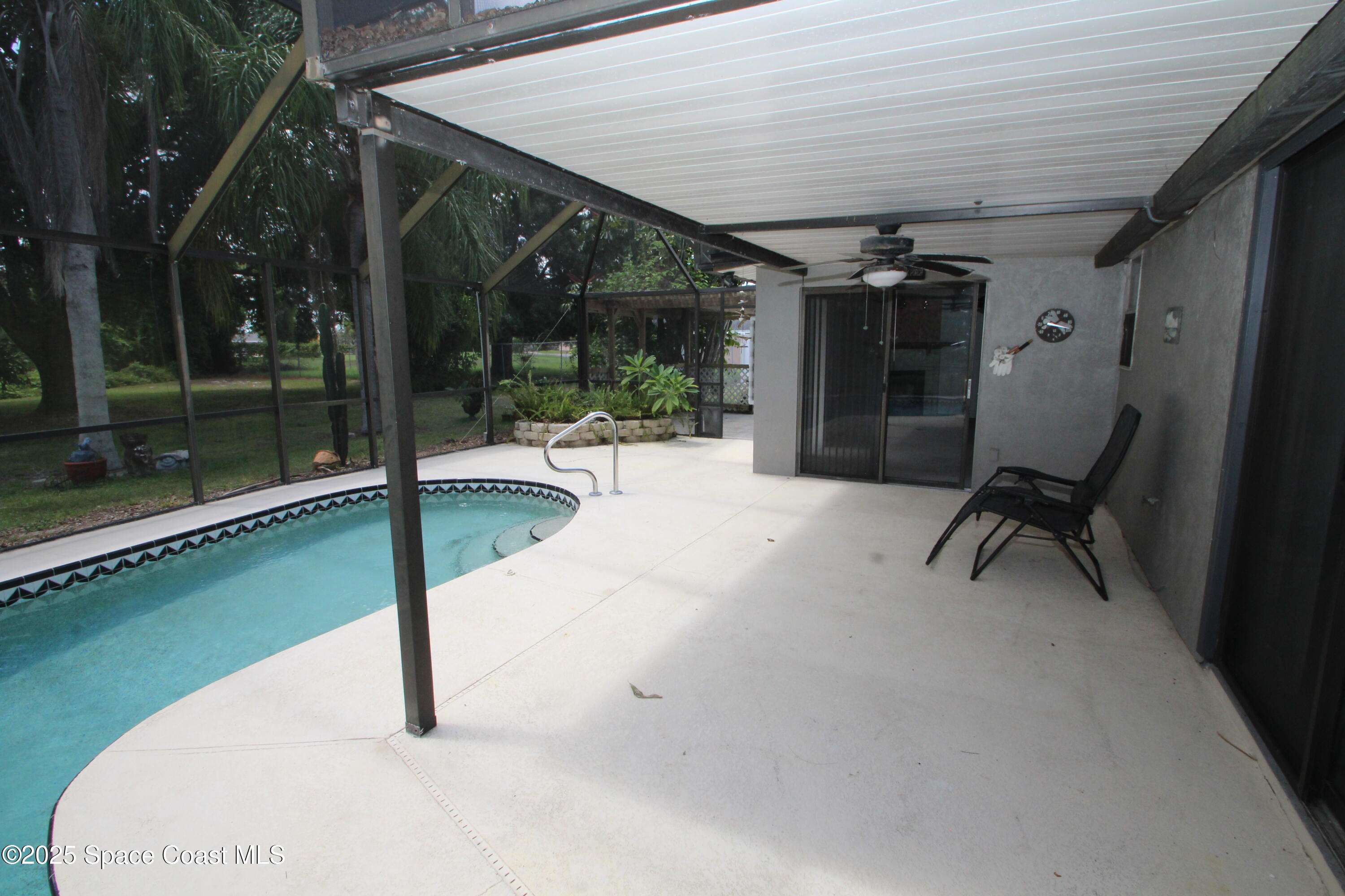 1252 Caspian Court NE