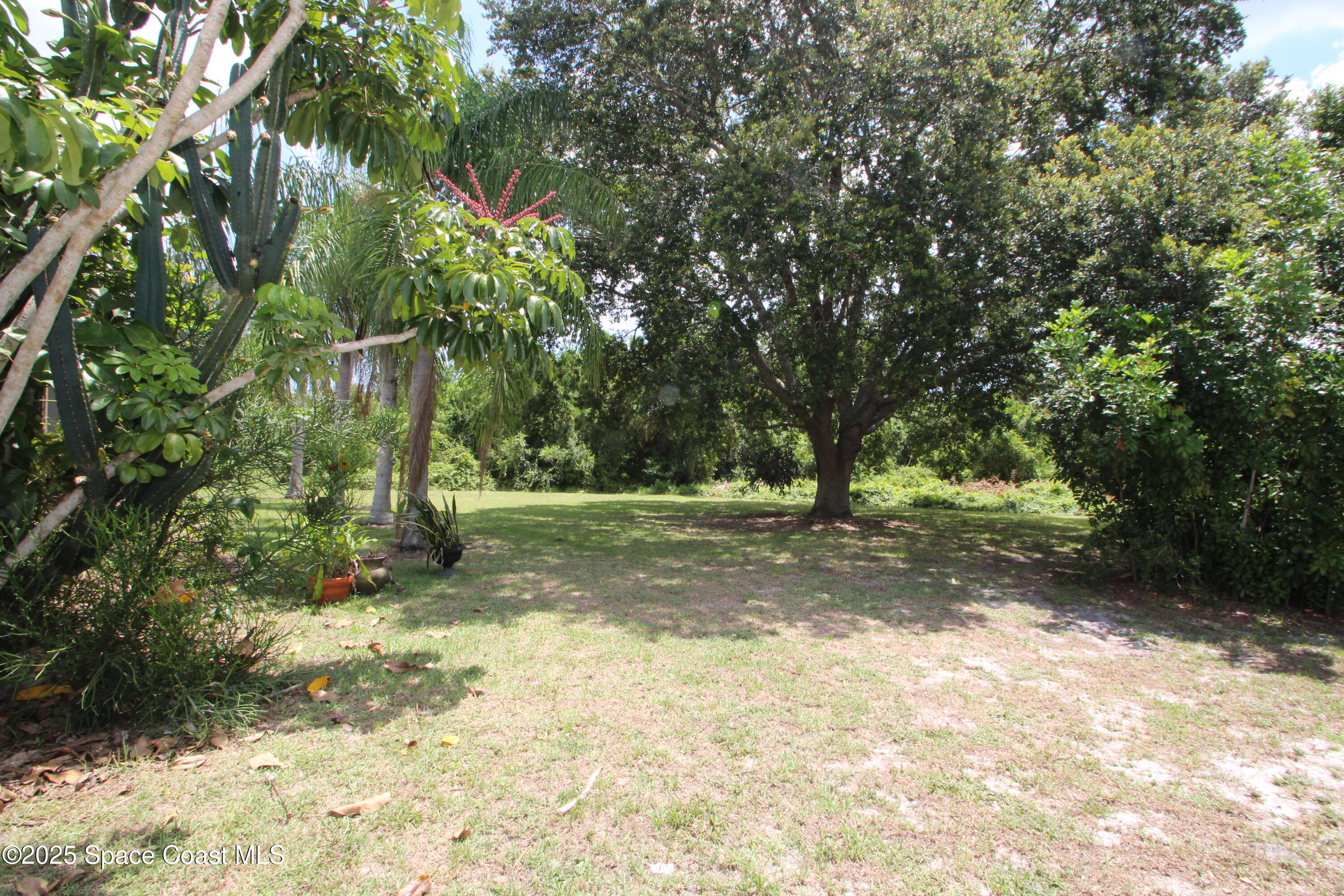 1252 Caspian Court NE