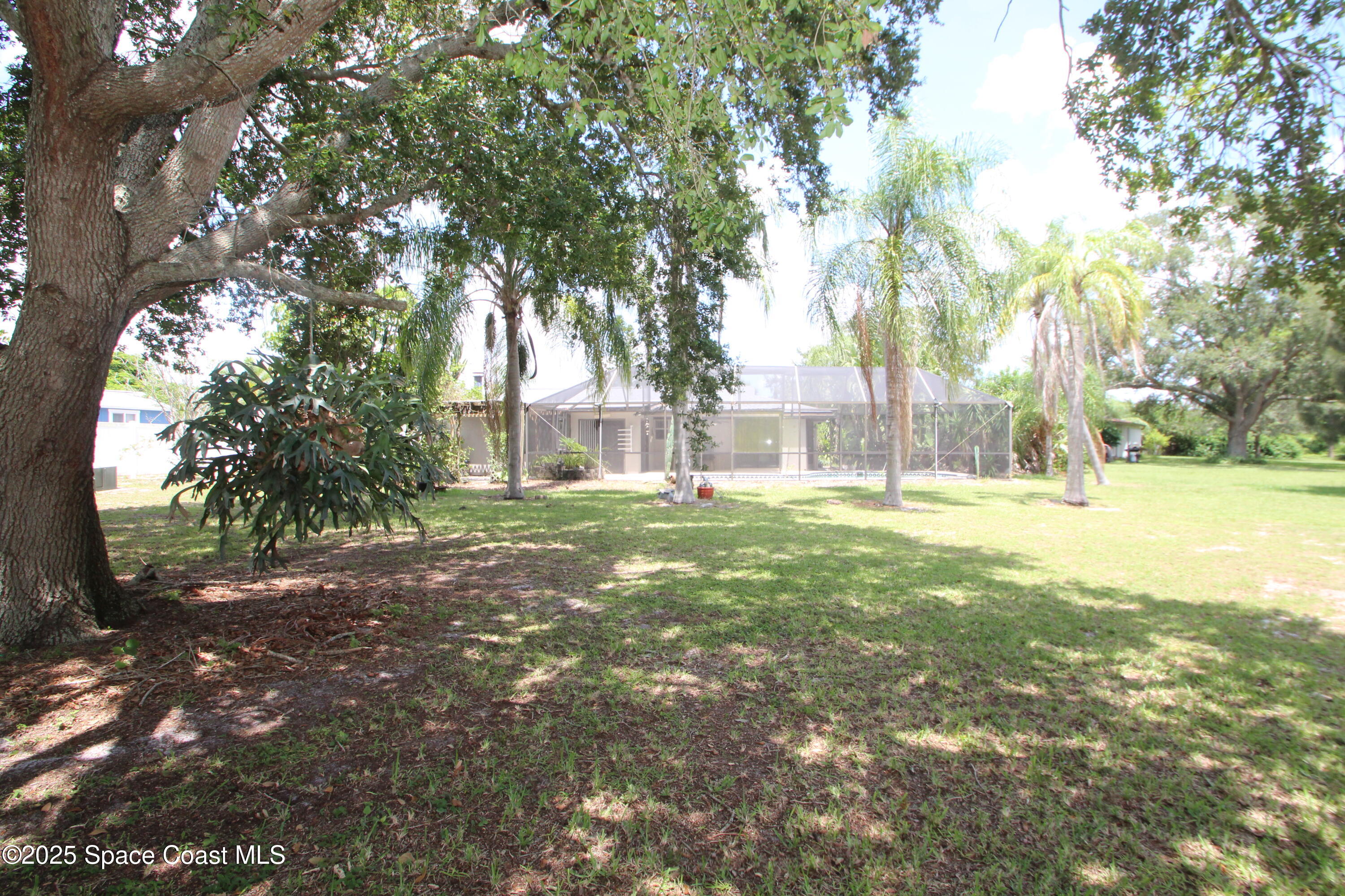 1252 Caspian Court NE