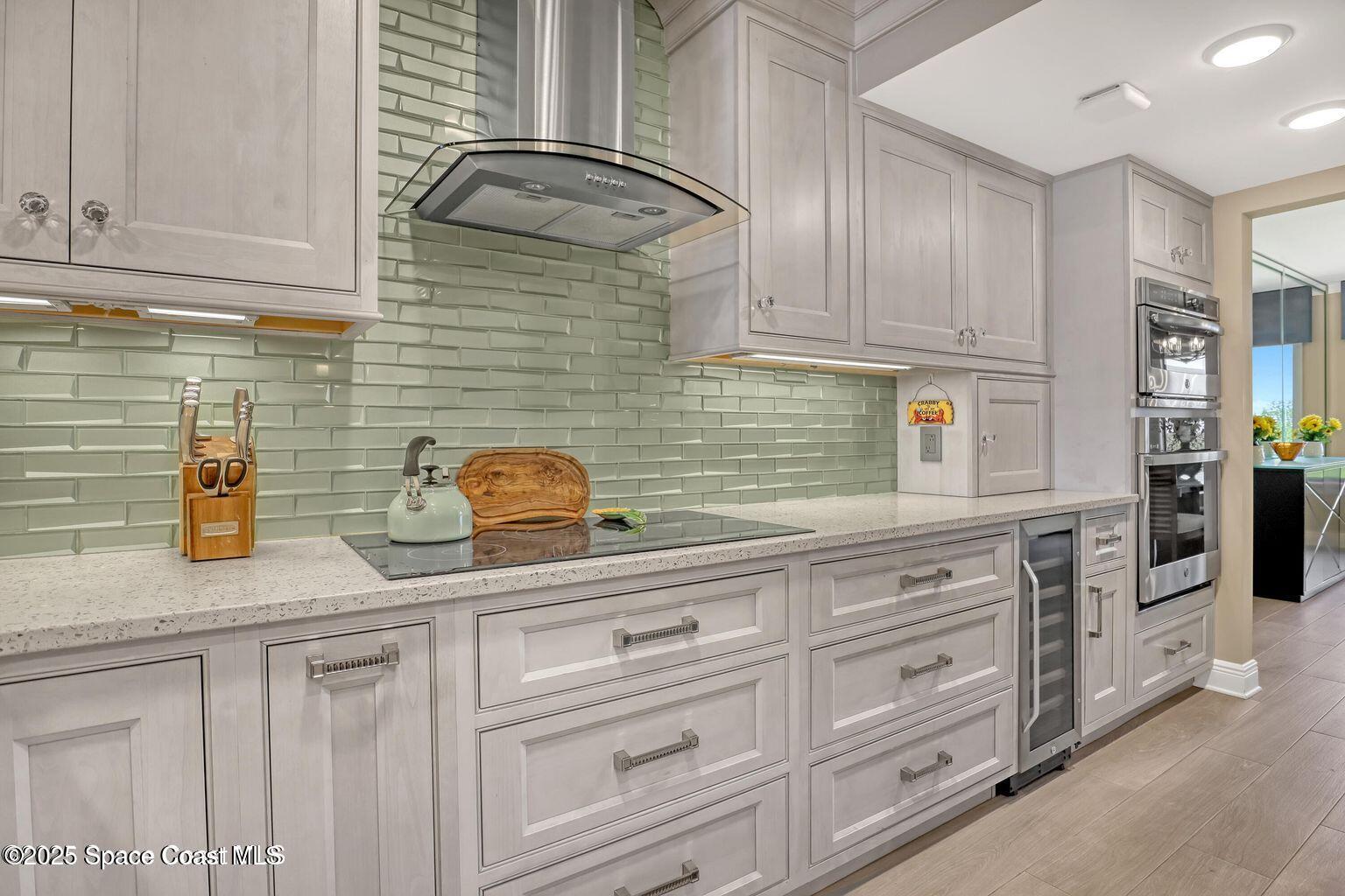 2220 Front Street, 401