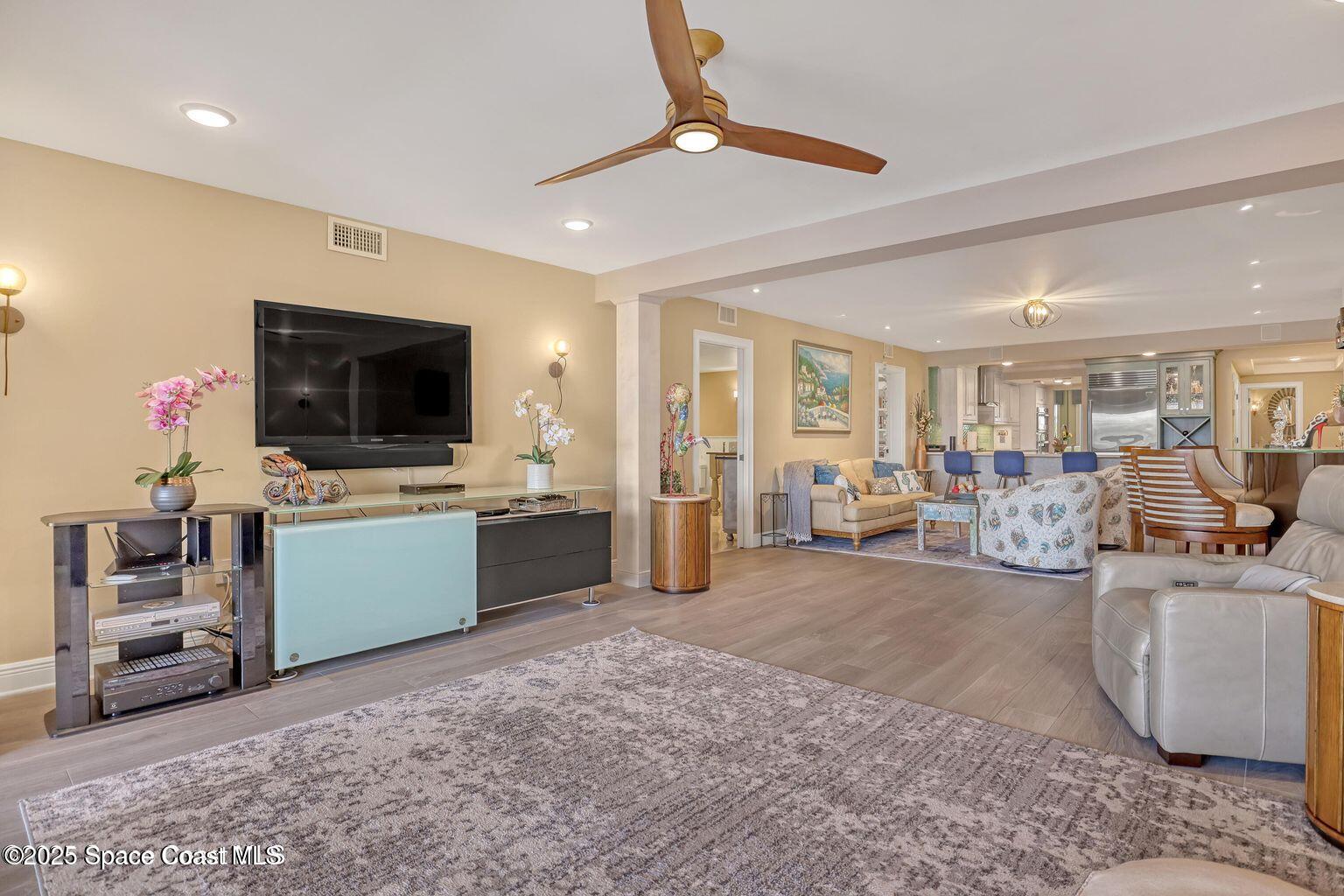 2220 Front Street, 401