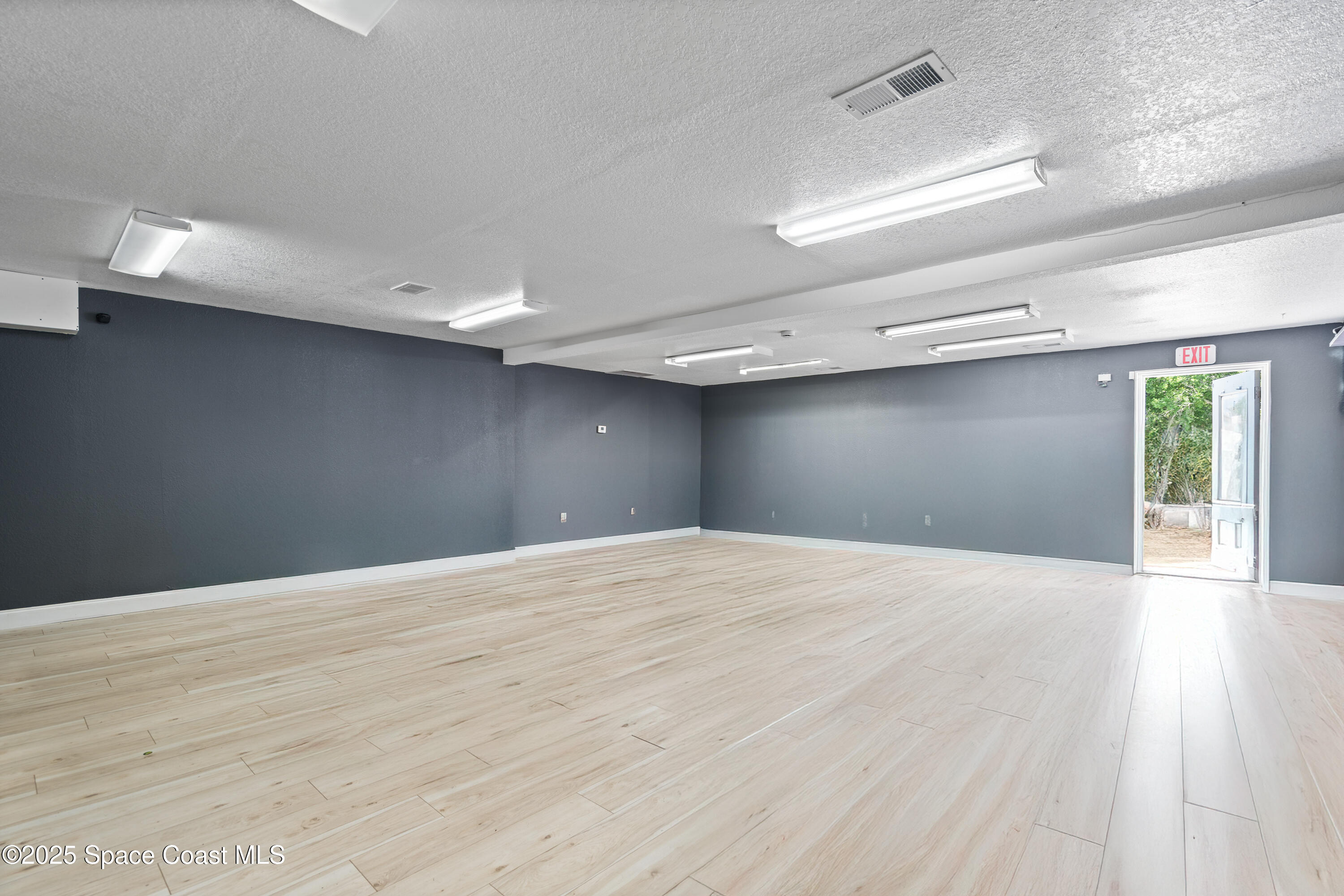 2855 Kirby Circle NE, 1