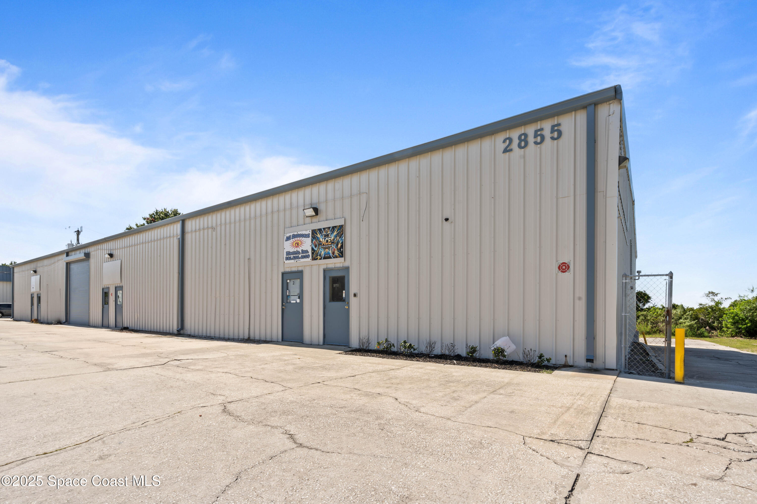 2855 Kirby Circle NE, 1