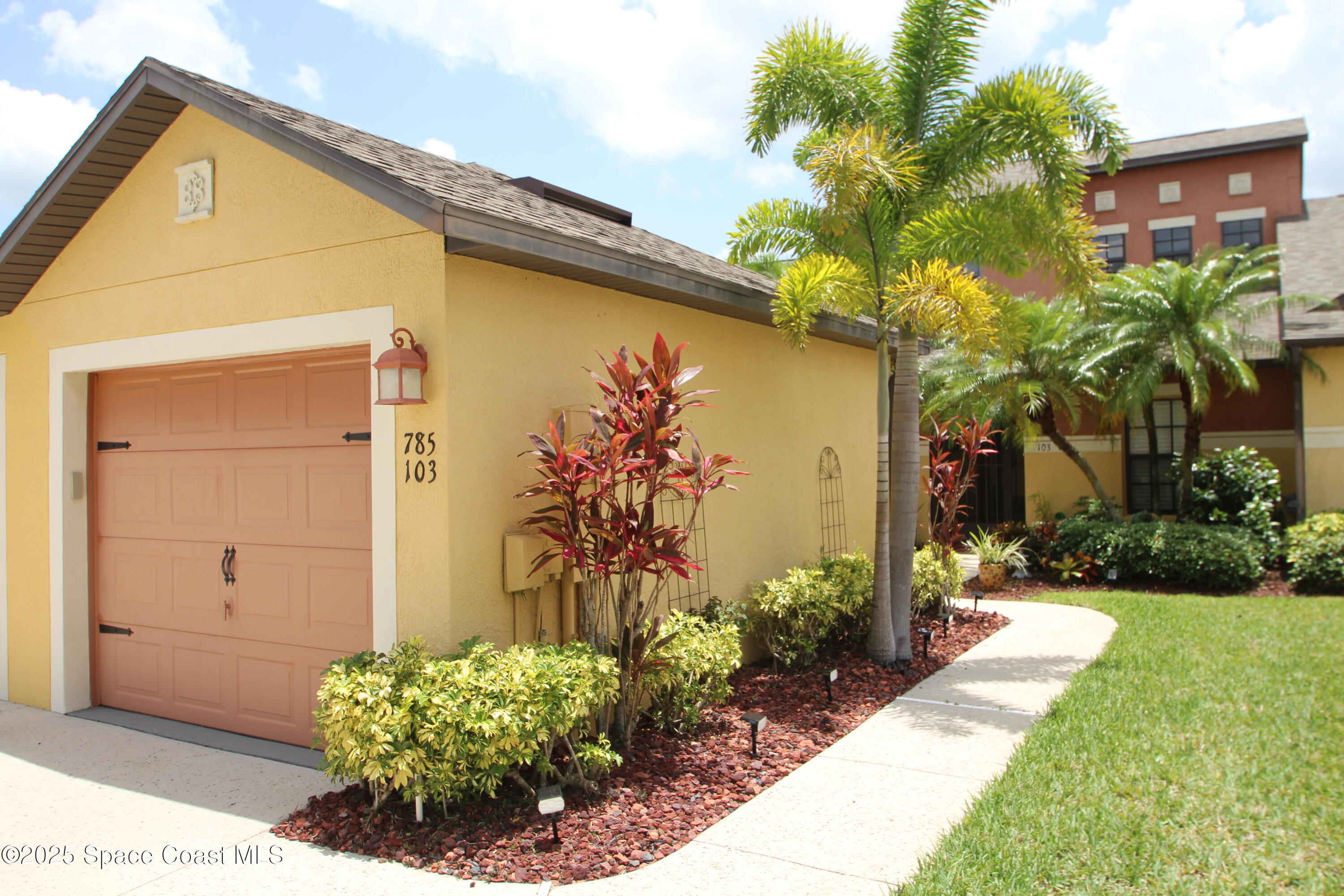 785 Luminary Circle, 103