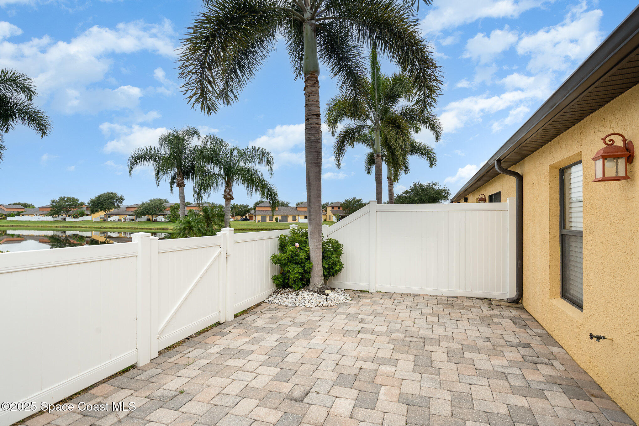 785 Luminary Circle, 103