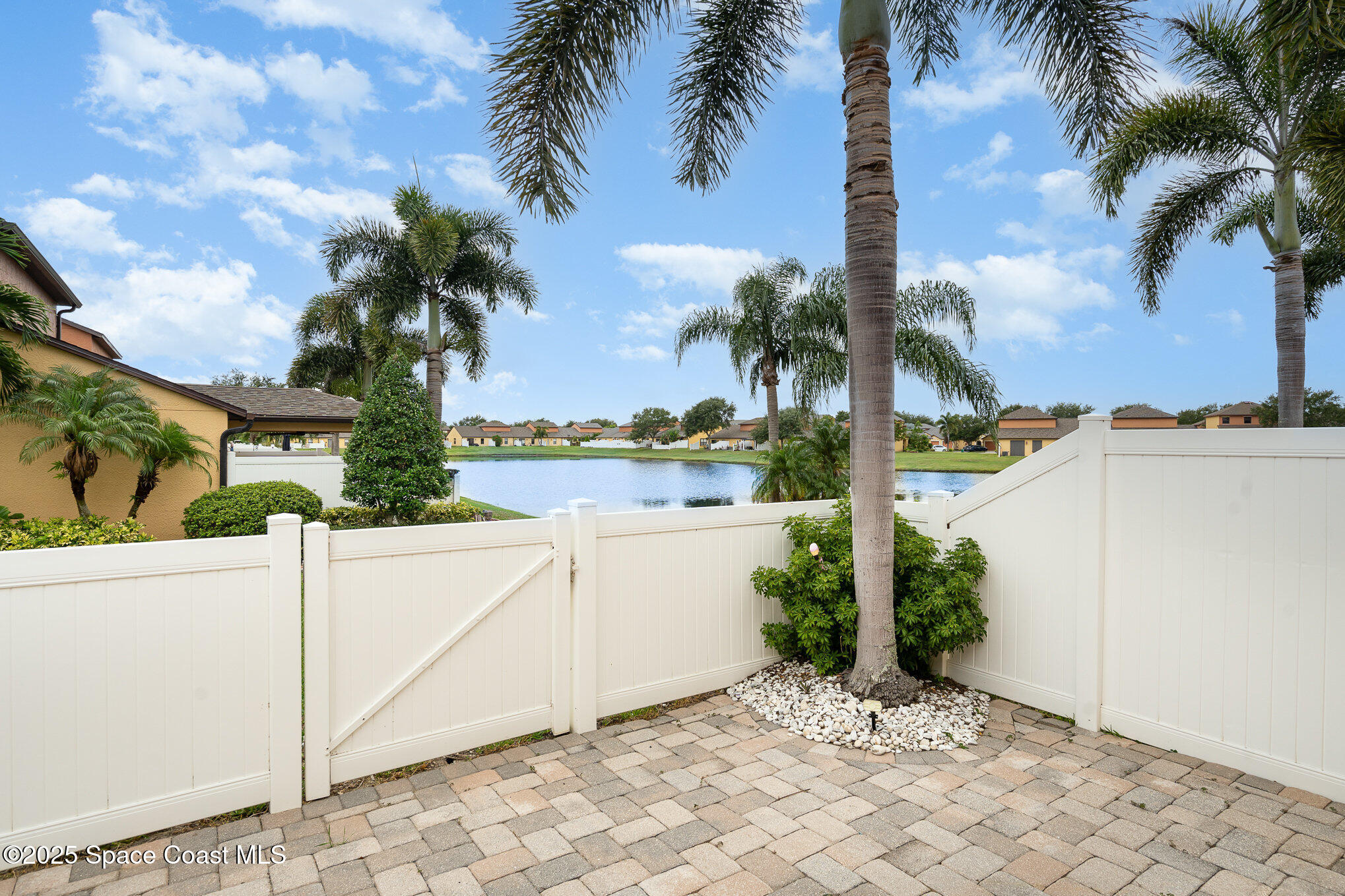 785 Luminary Circle, 103